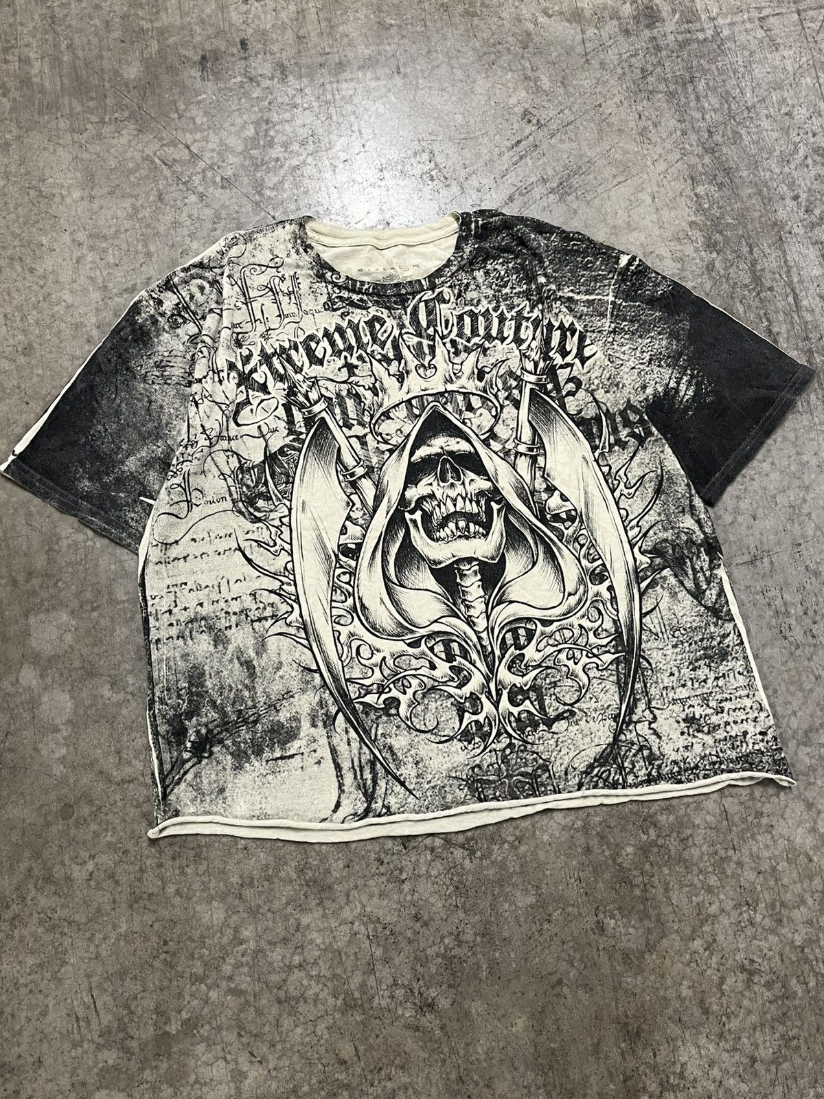 Affliction × Tapout × Vintage Y2k grunge all over print cropped tee shirt skater grunge Size US XXL / EU 58 / 5 - 3 Thumbnail