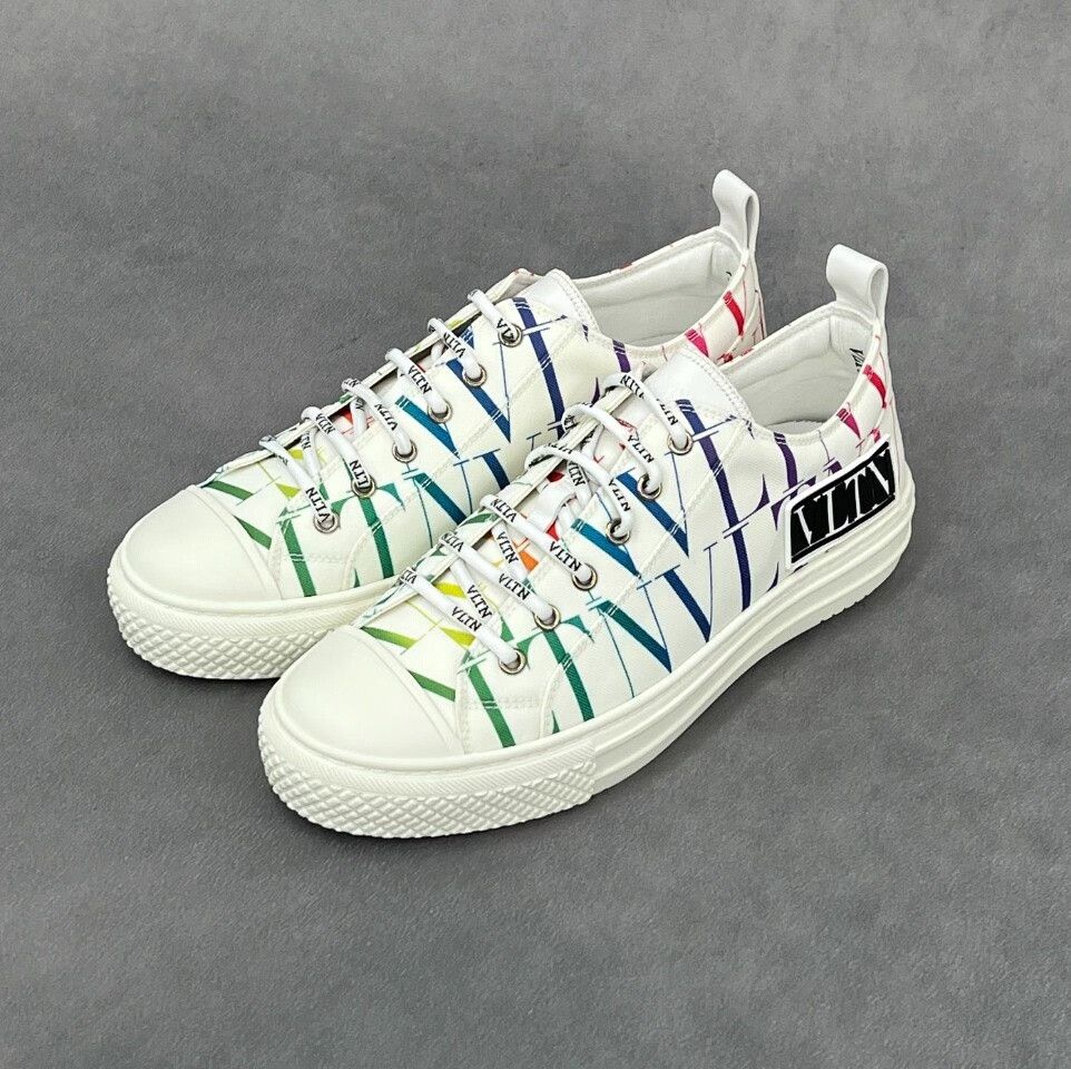 Valentino Valentino Casual Lowtop Sneakers 8.5 Men Size US 8.5 / EU 41-42 - 1 Thumbnail