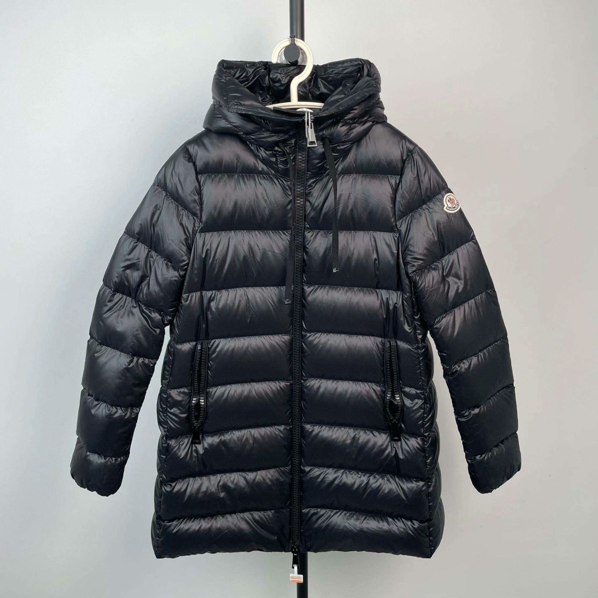 Moncler Moncler Down Black Down Jacket M Women Size M / US 6-8 / IT 42-44 - 1 Thumbnail