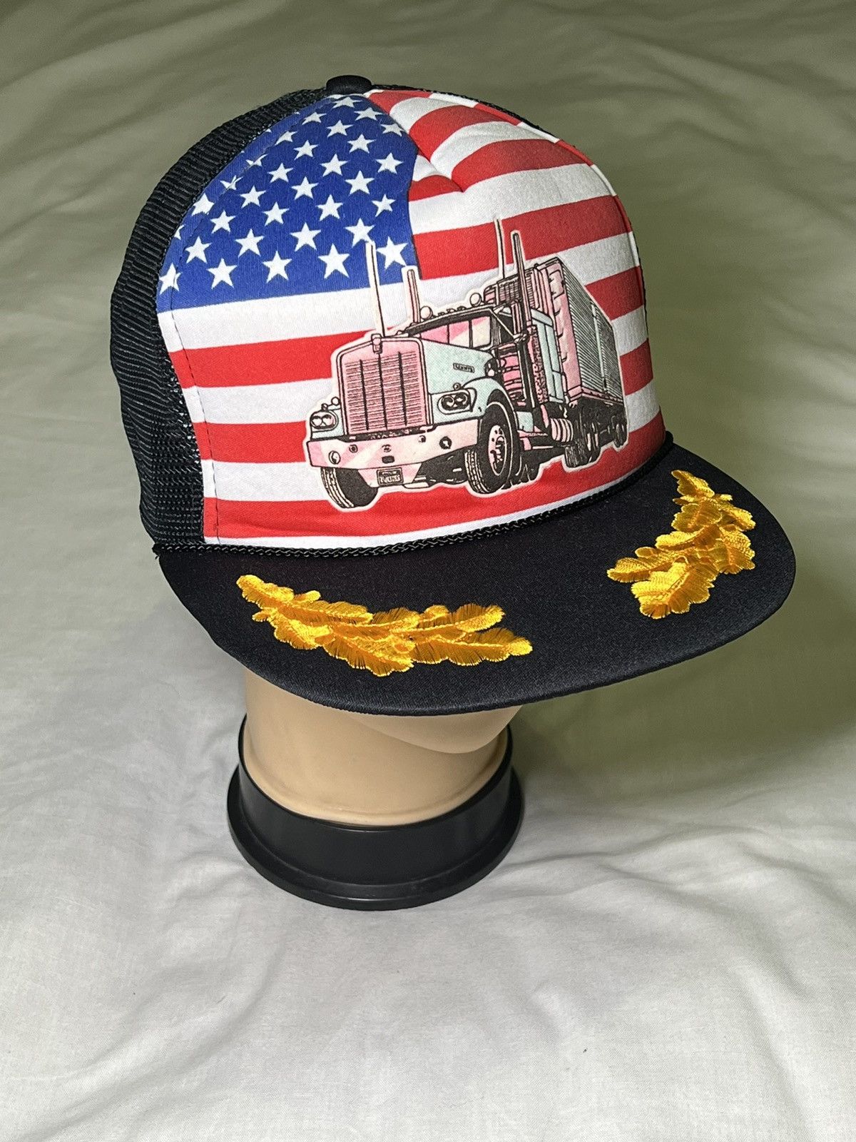 Vintage Vintage American Trucker Hat Y2K Cap USA SNAPBACK Size ONE SIZE - 1 Thumbnail