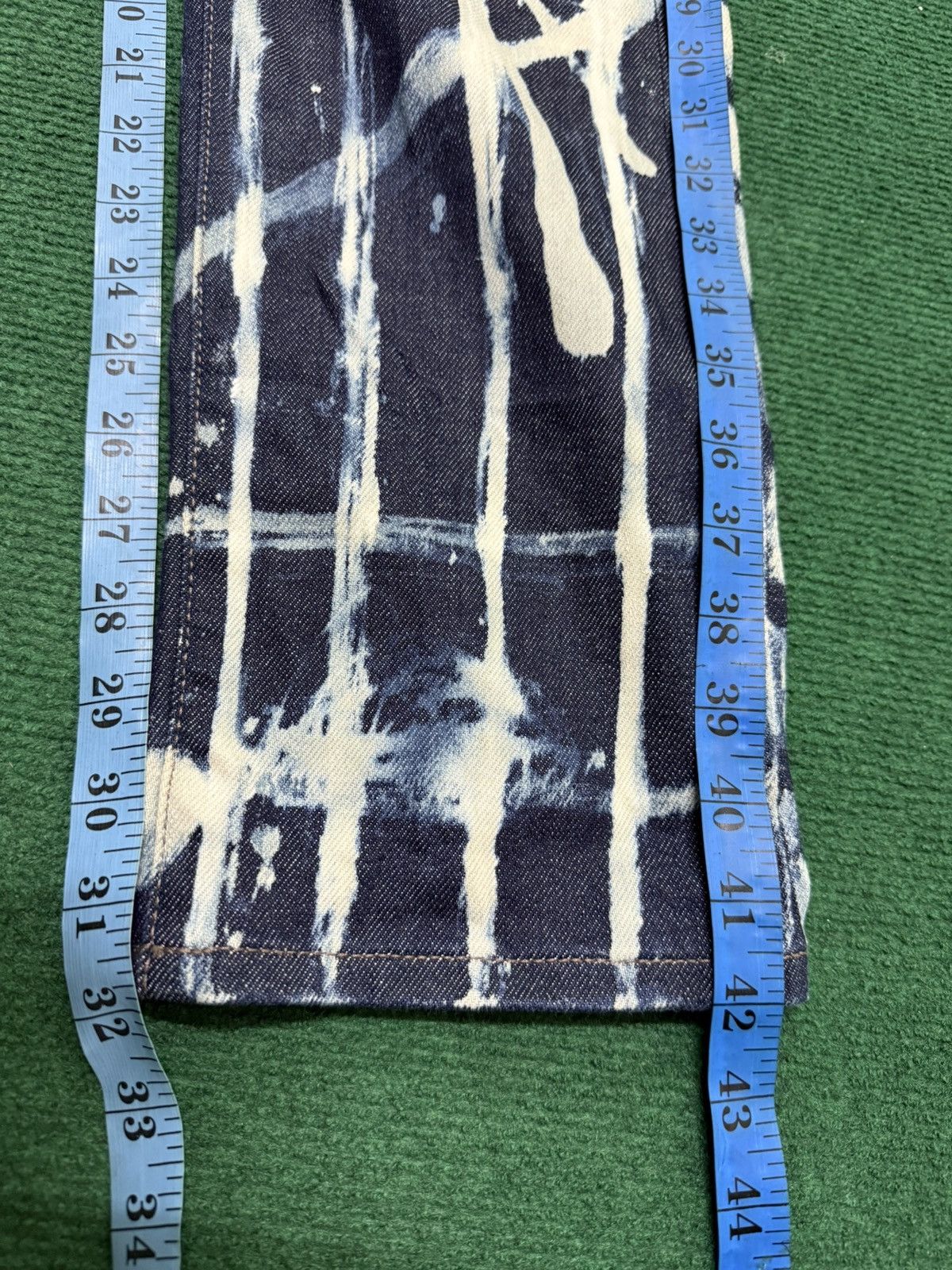 Uniqlo Uniqlo Selvage Colour Bleach Design Jeans Size US 35 - 10 Thumbnail
