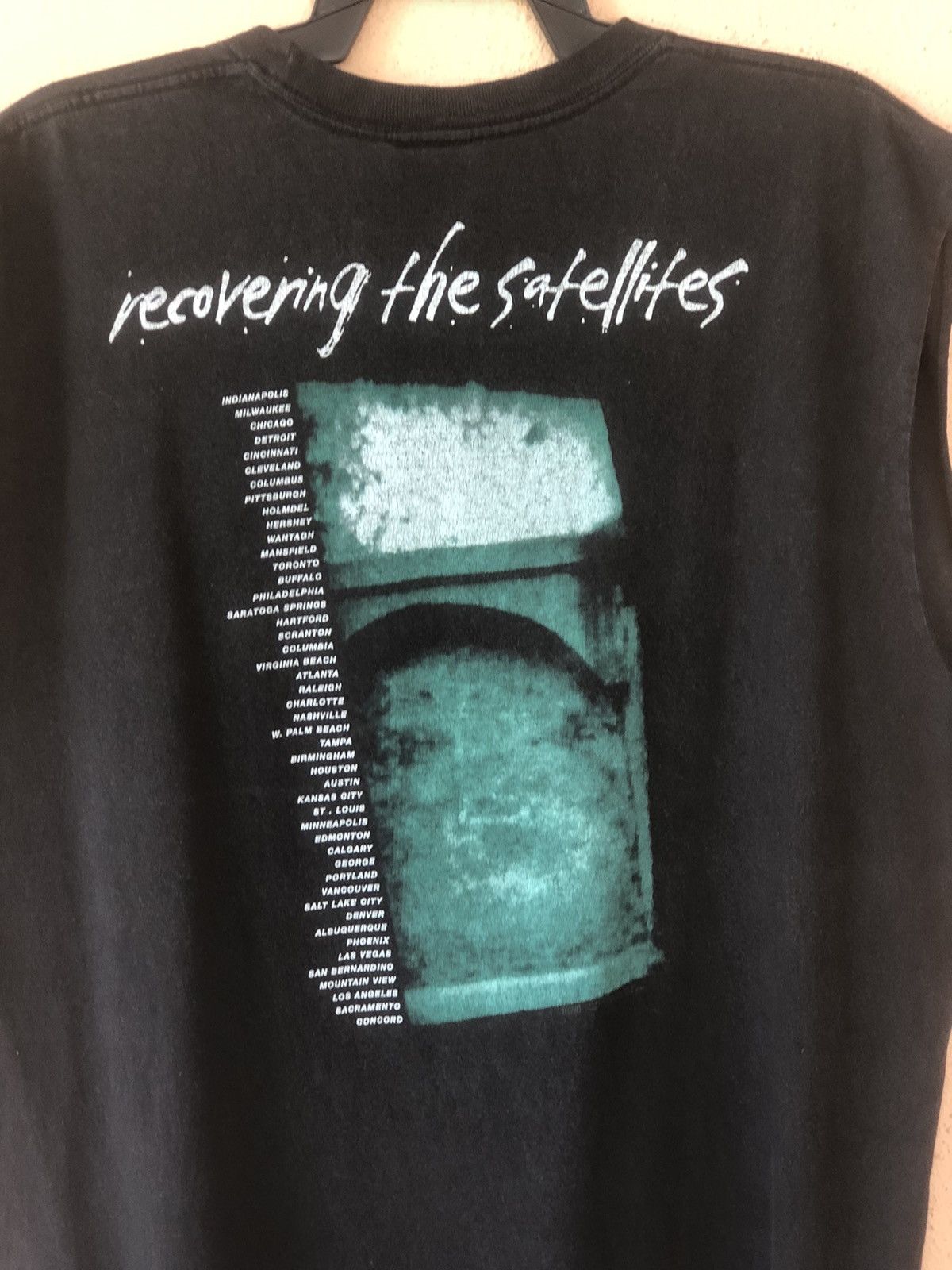Band Tees × Vintage Vintage 90s COUNTING CROWS Cut Sleeve Tee Size US XL / EU 56 / 4 - 4 Thumbnail