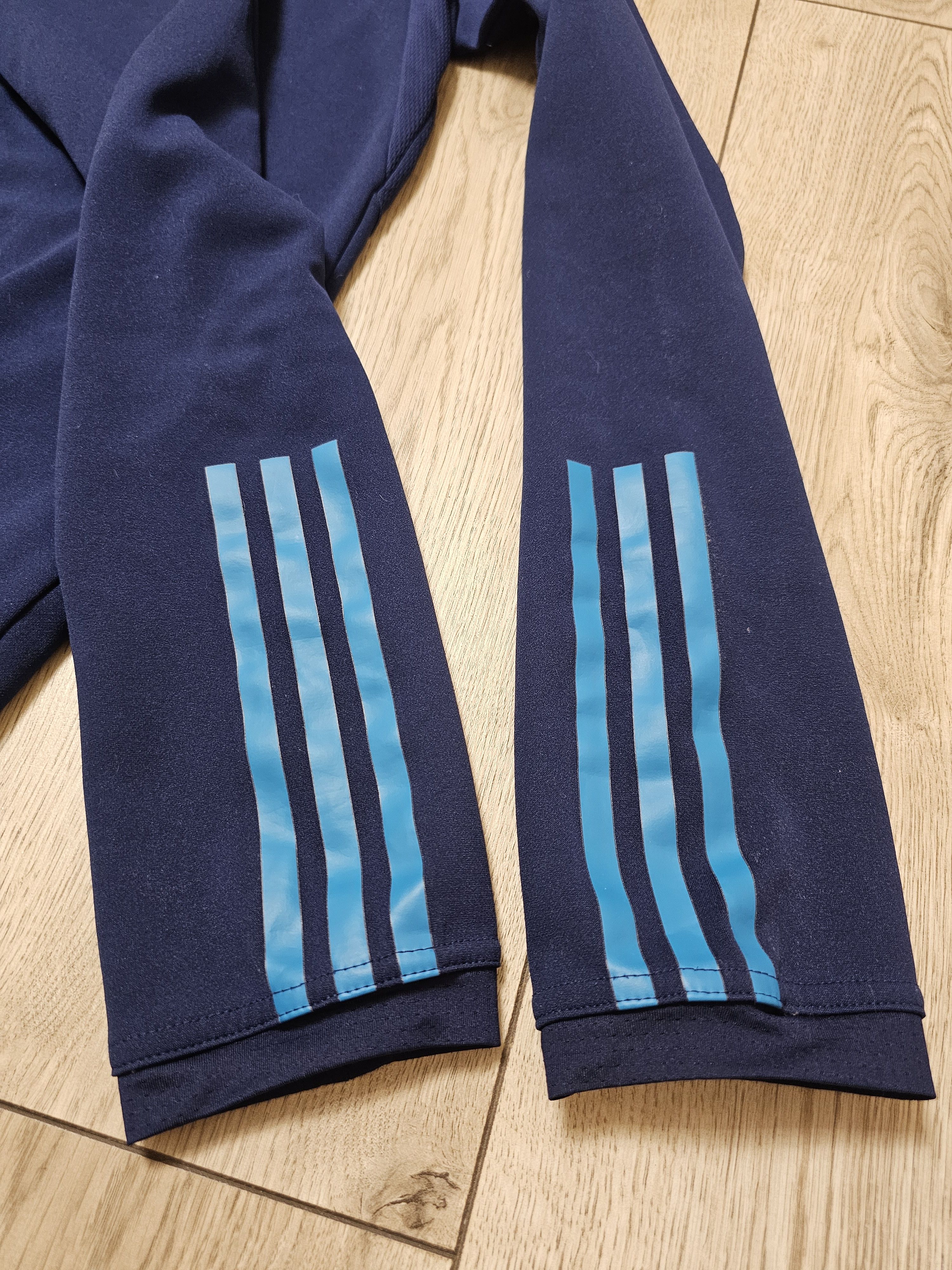 Adidas LEEDS UNITED 2023 FOOTBALL JACKET SOCCER JACKET 1/3 ZIP Size US M / EU 48-50 / 2 - 6 Thumbnail