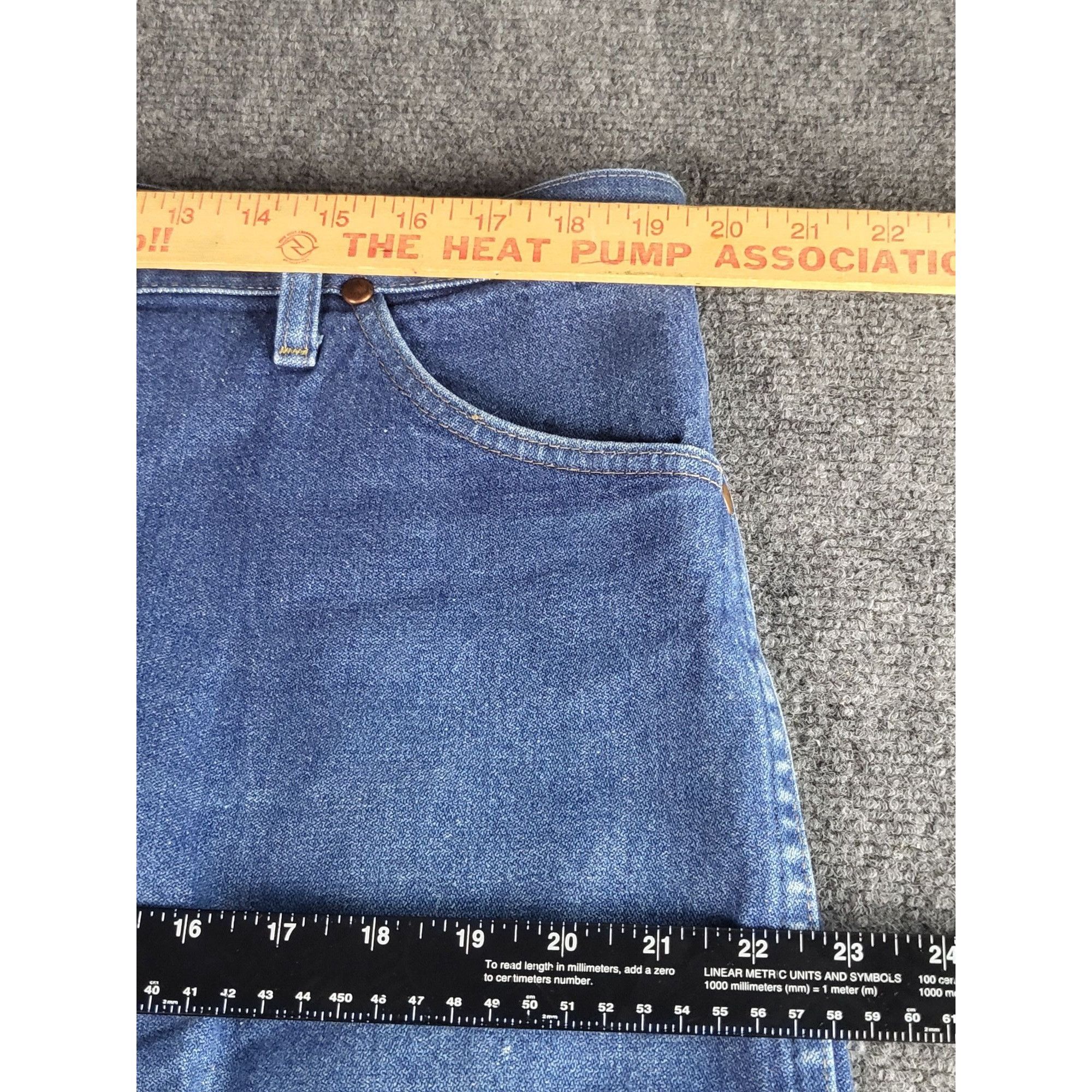 Wrangler Wrangler Jeans Men Sz 40X36 13MMZ Blue Denim Straight Leg Co Size US 40 / EU 56 - 5 Thumbnail