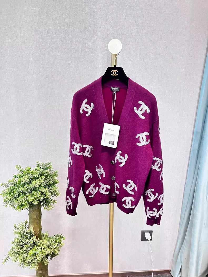 Chanel Chanel 22 Handmade Logo Cardigan - dmc Size US S / EU 44-46 / 1 - 1 Thumbnail