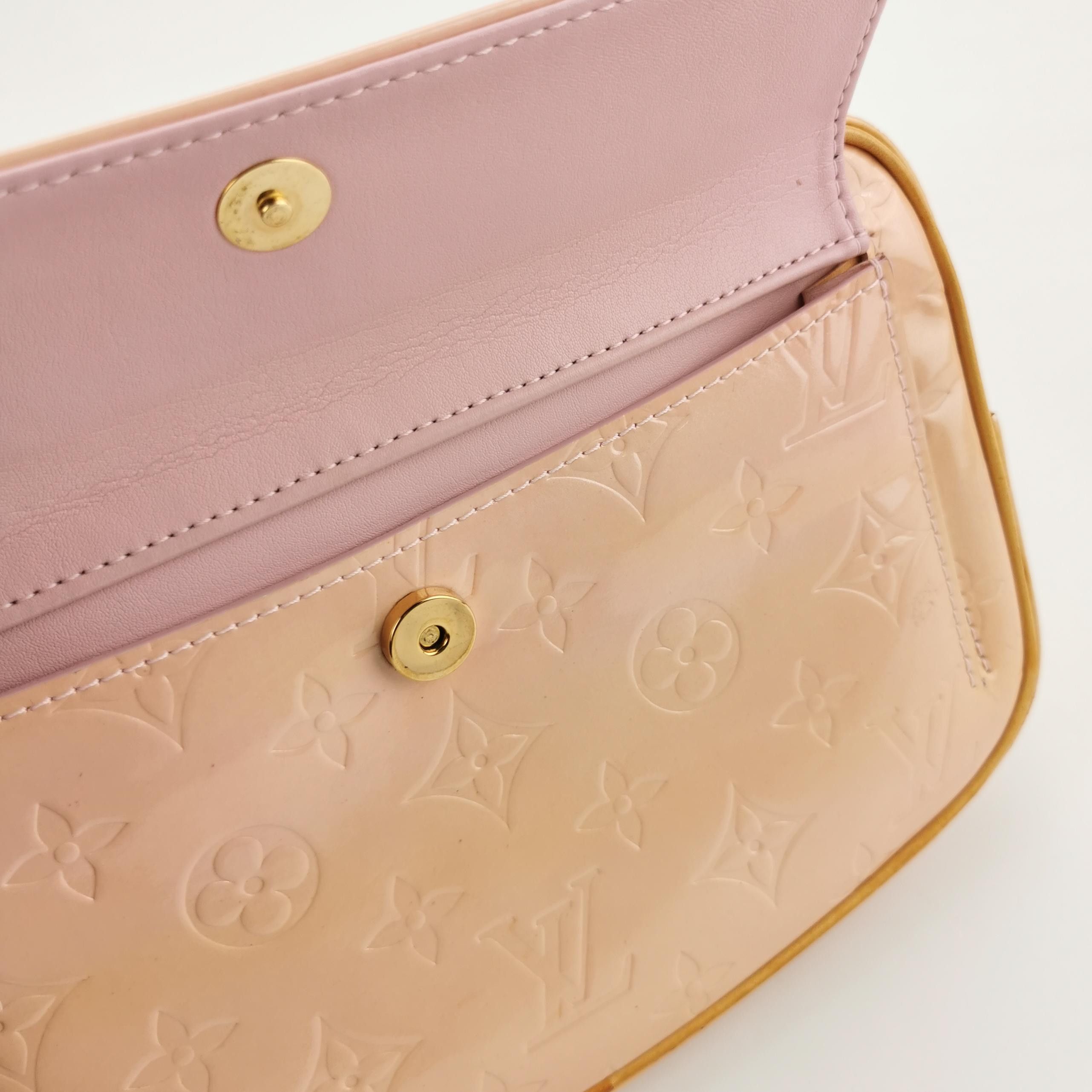 Louis Vuitton Louis Vuitton (LV) Antique Leather Embossed Waist Bag and C Size ONE SIZE - 7 Thumbnail