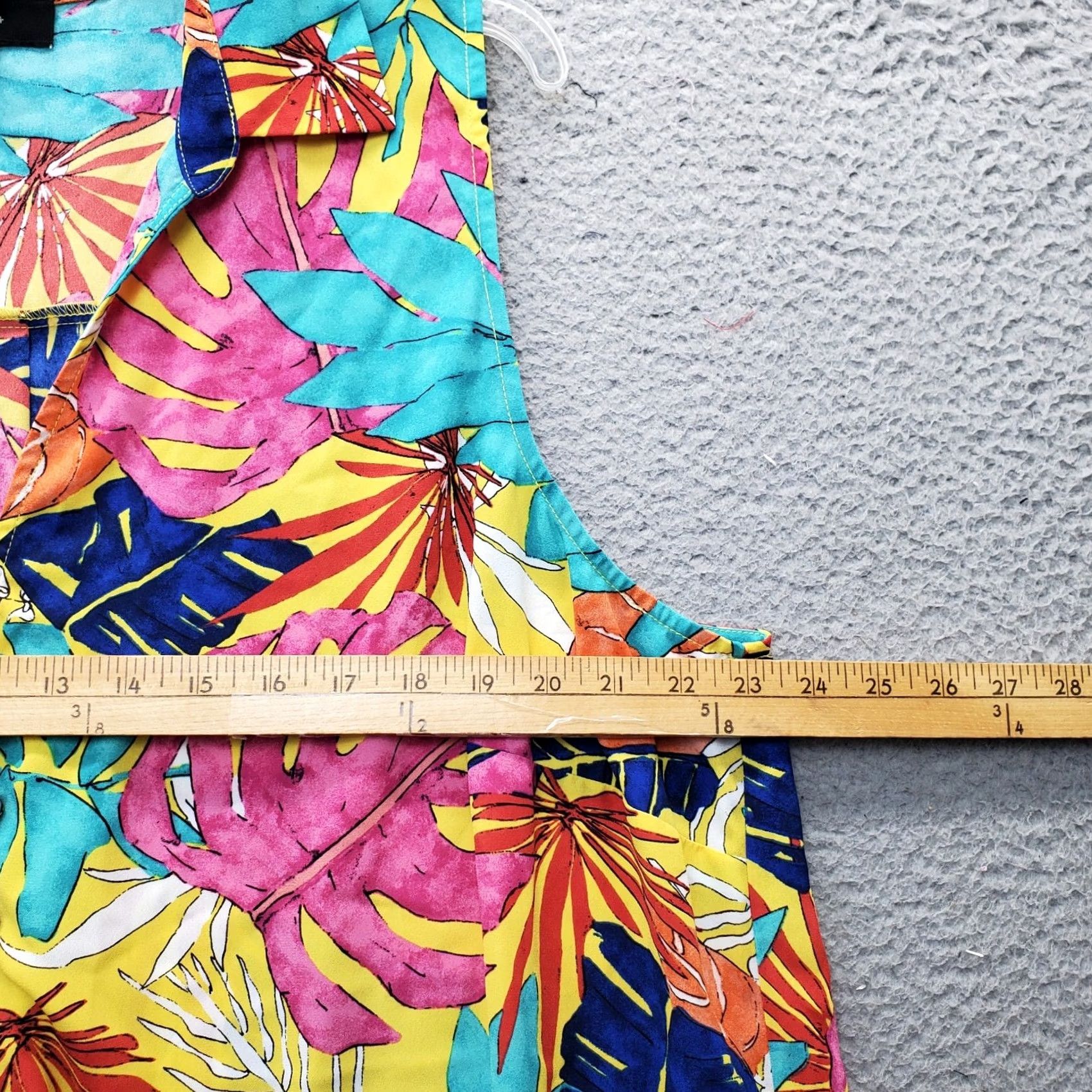 Forever 21 FOREVER 21 Blouse Top Womens 3X Multi Floral Sleeveless Collared Button Knot Hem VINTAGE: No Size XXL / US 16-18 / IT 52-54 - 5 Thumbnail