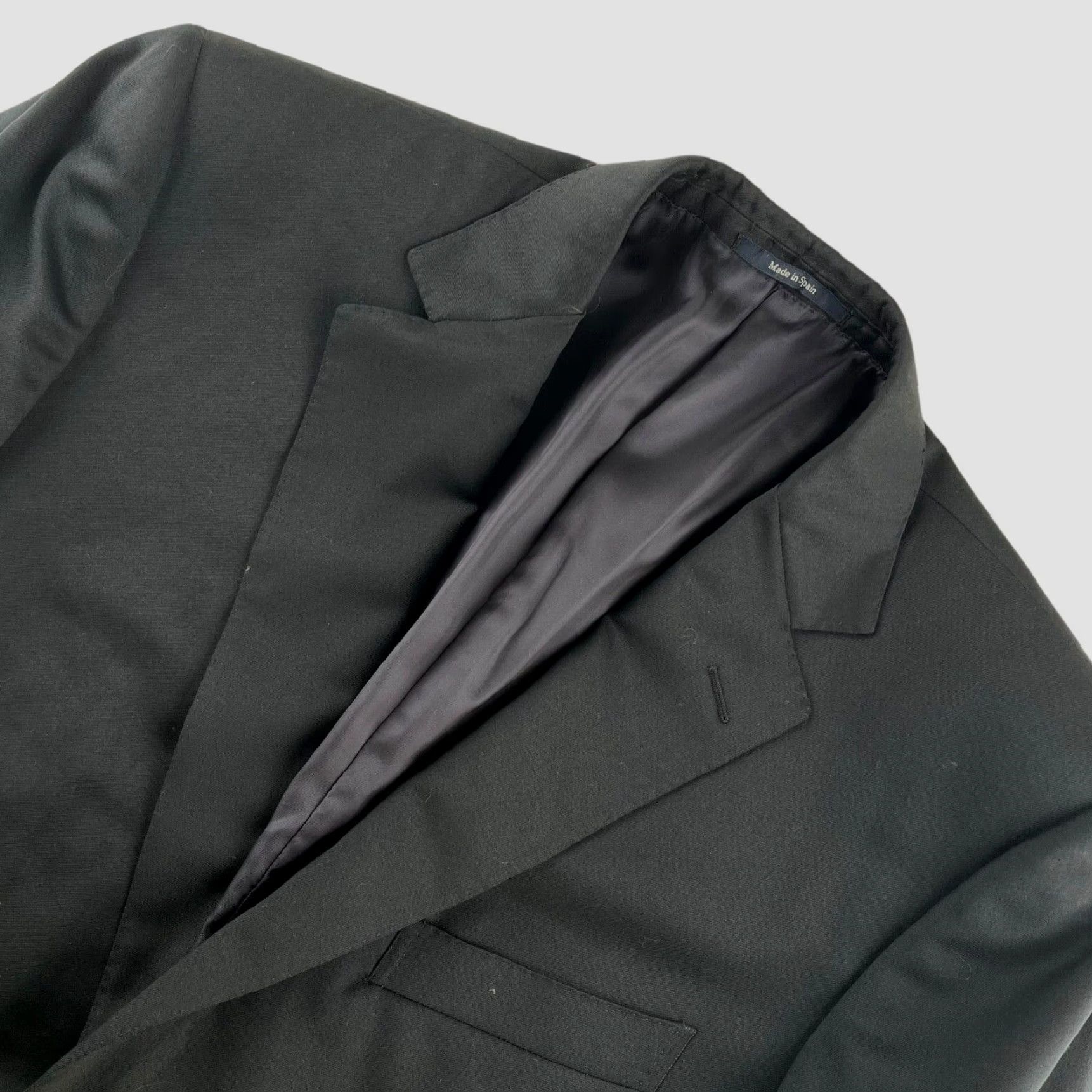 Ermenegildo Zegna VINTAGE not applicable here; generate optimized title without adding new information. Size US S / EU 44-46 / 1 - 2 Thumbnail