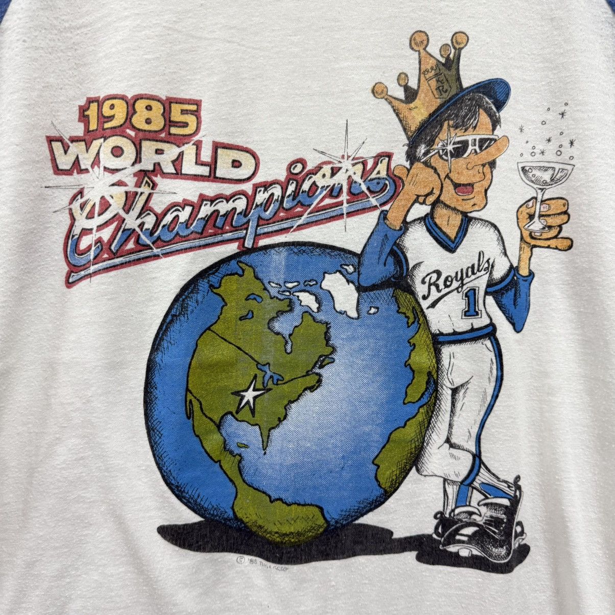 MLB Vintage 80s Kansas City Royals World Champion Raglan Tshirt Size US M / EU 48-50 / 2 - 2 Thumbnail
