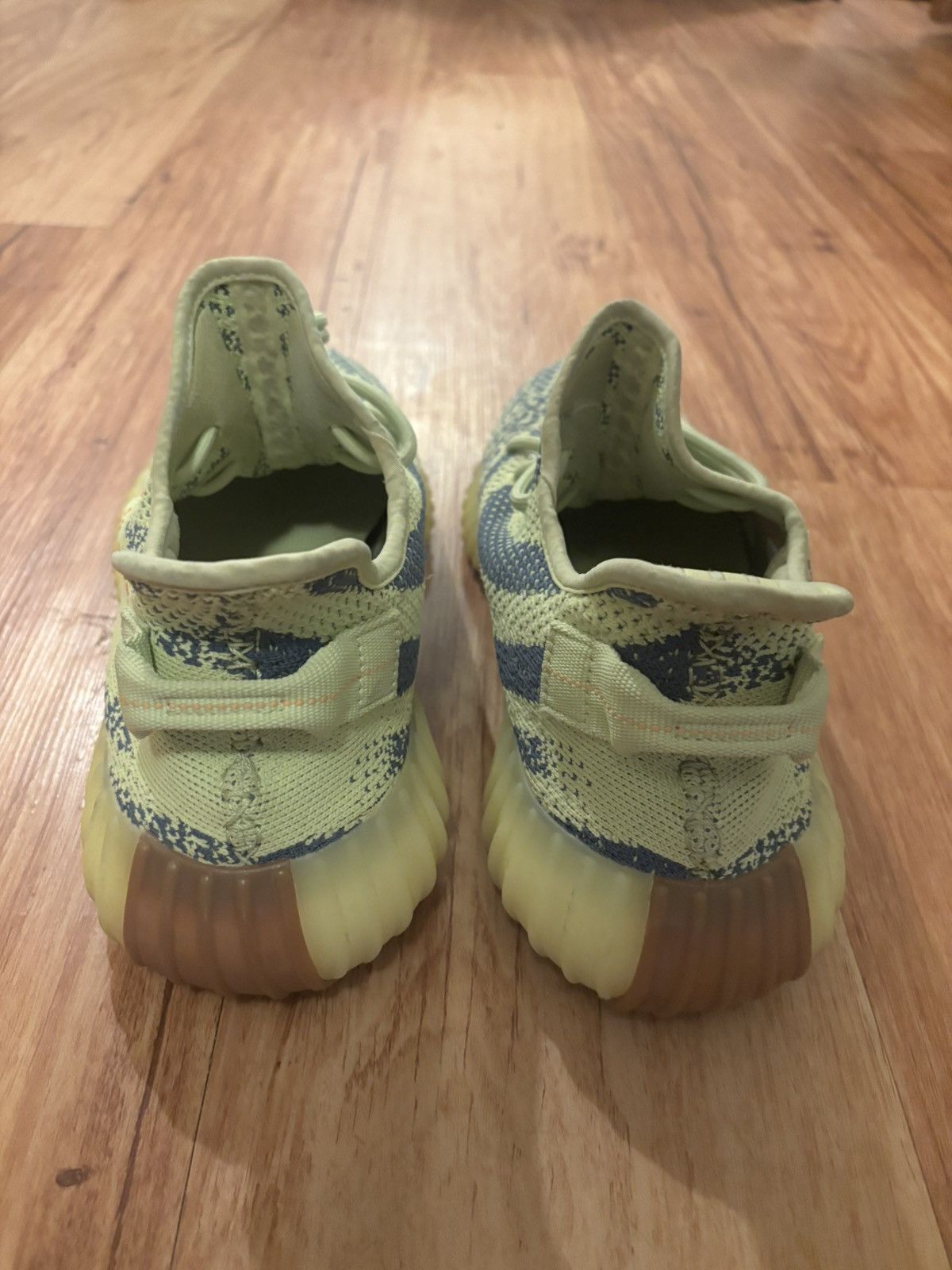 Yeezy Yeezy Semi-Frozen Yellow Size US 10.5 / EU 43-44 - 4 Thumbnail