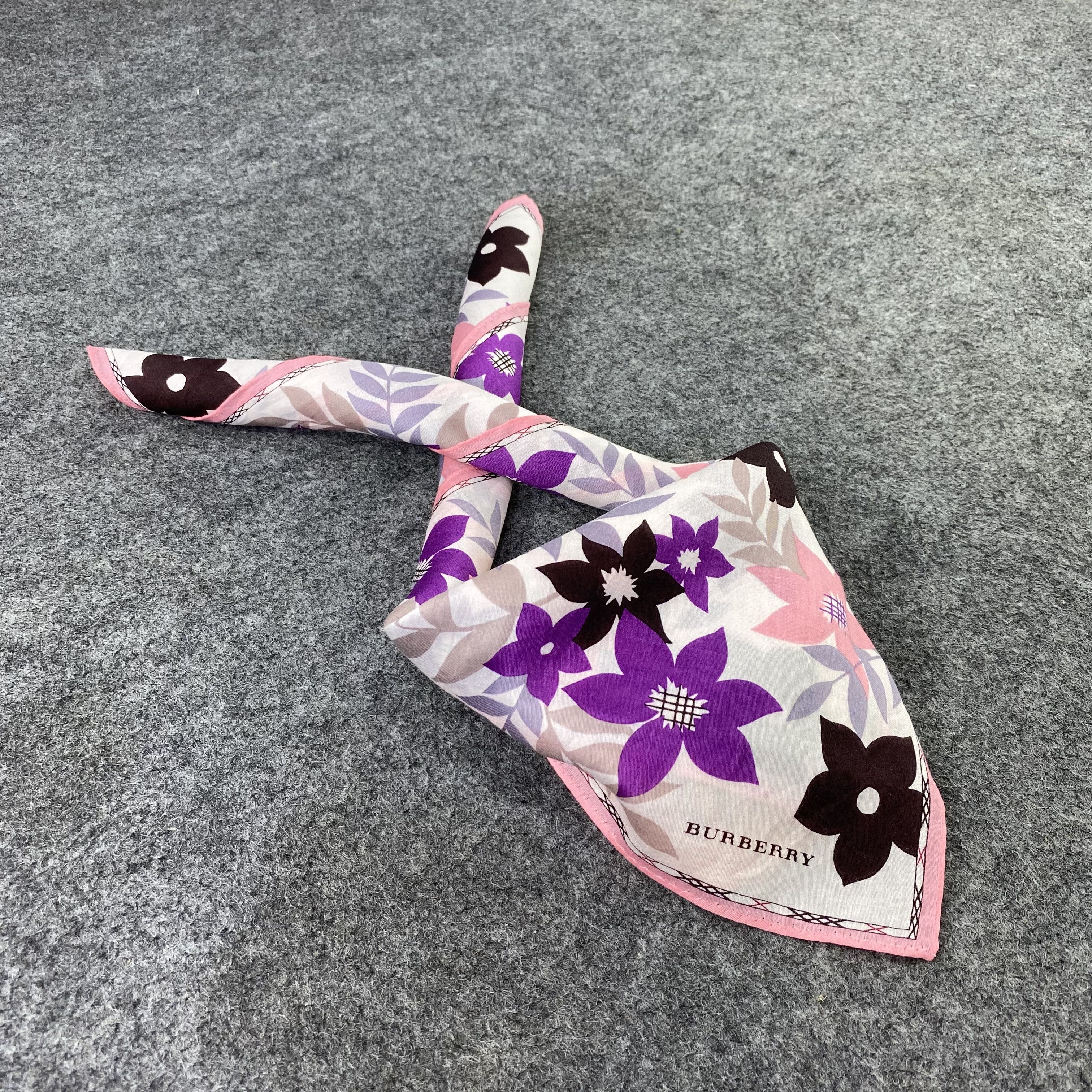 Burberry × Vintage Burberry Handkerchief / Bandana / Neckerchief-B972 Size ONE SIZE - 1 Thumbnail