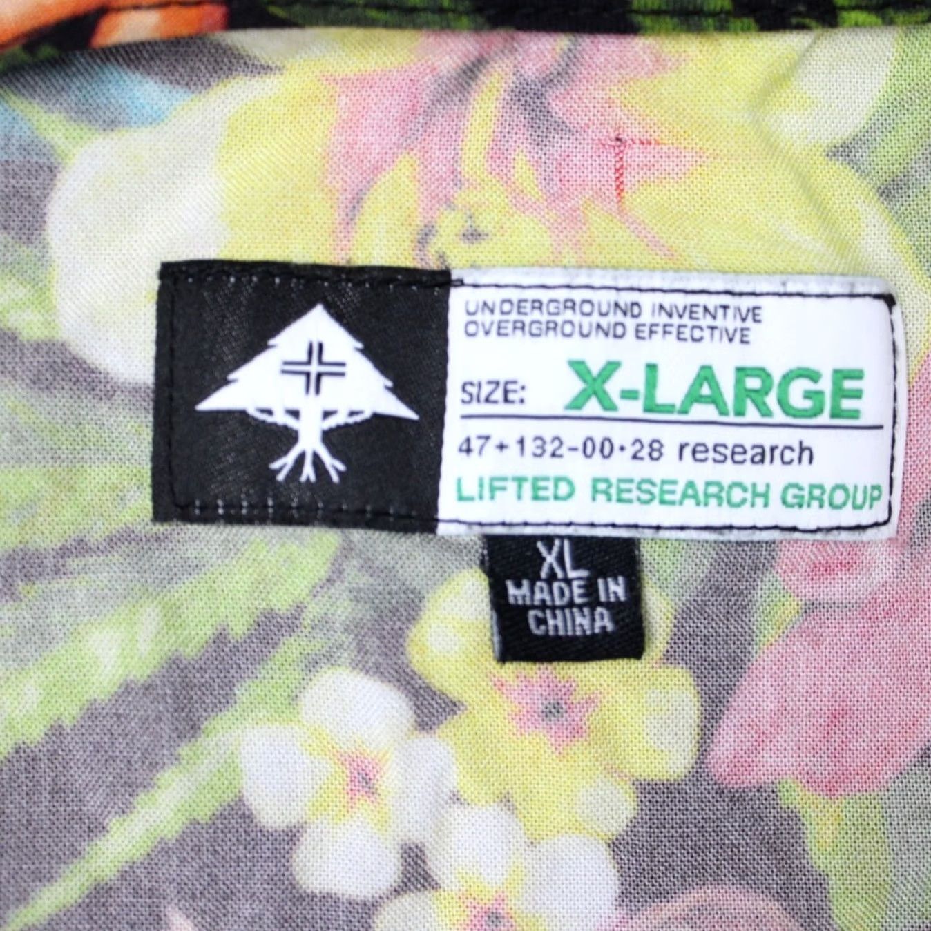 Vintage LRG Shirt Men XL Black Hawaiian Skeleton Hula Graphic Print S/S Crew Neck T-Shirt Limited Size US XL / EU 56 / 4 - 6 Thumbnail