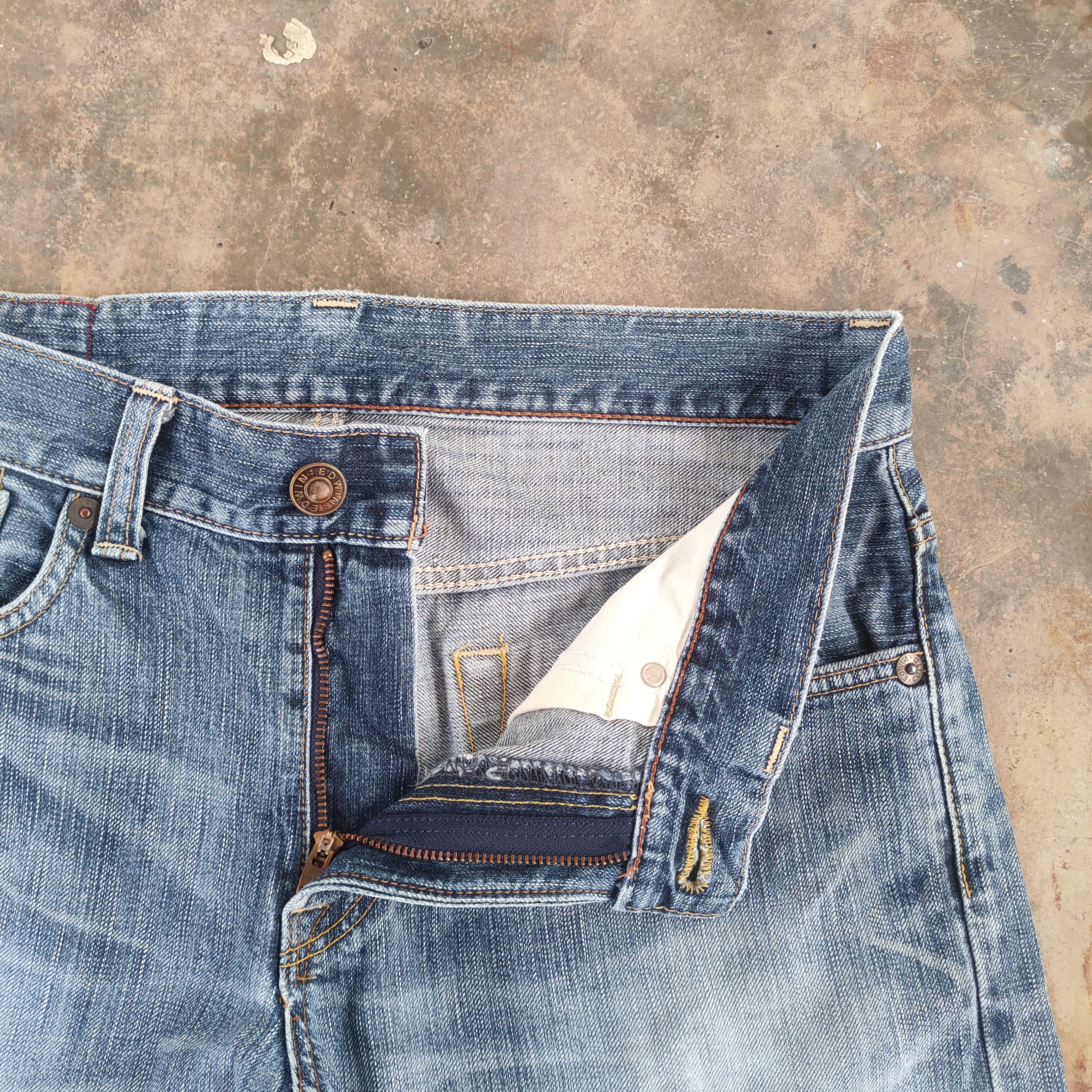 Edwin × Jean W33 VINTAGE EDWIN 504 FADED DISTRESSED JEAN PANTS Size US 33 - 6 Thumbnail