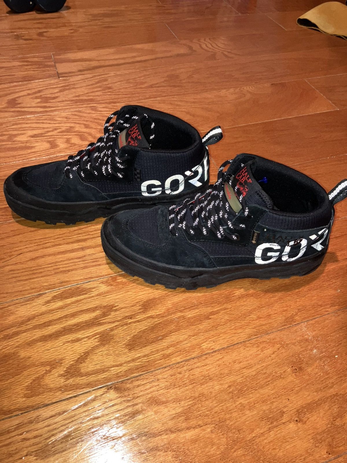 Vans Vans Gore-tex Half Cabs Size US 8 / EU 41 - 2 Thumbnail