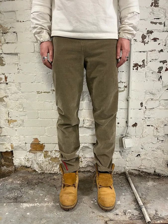 Prada 2000s Prada Linea Rossa Beige Corduroy Velvet Pants Size US 32 / EU 48 - 2 Thumbnail