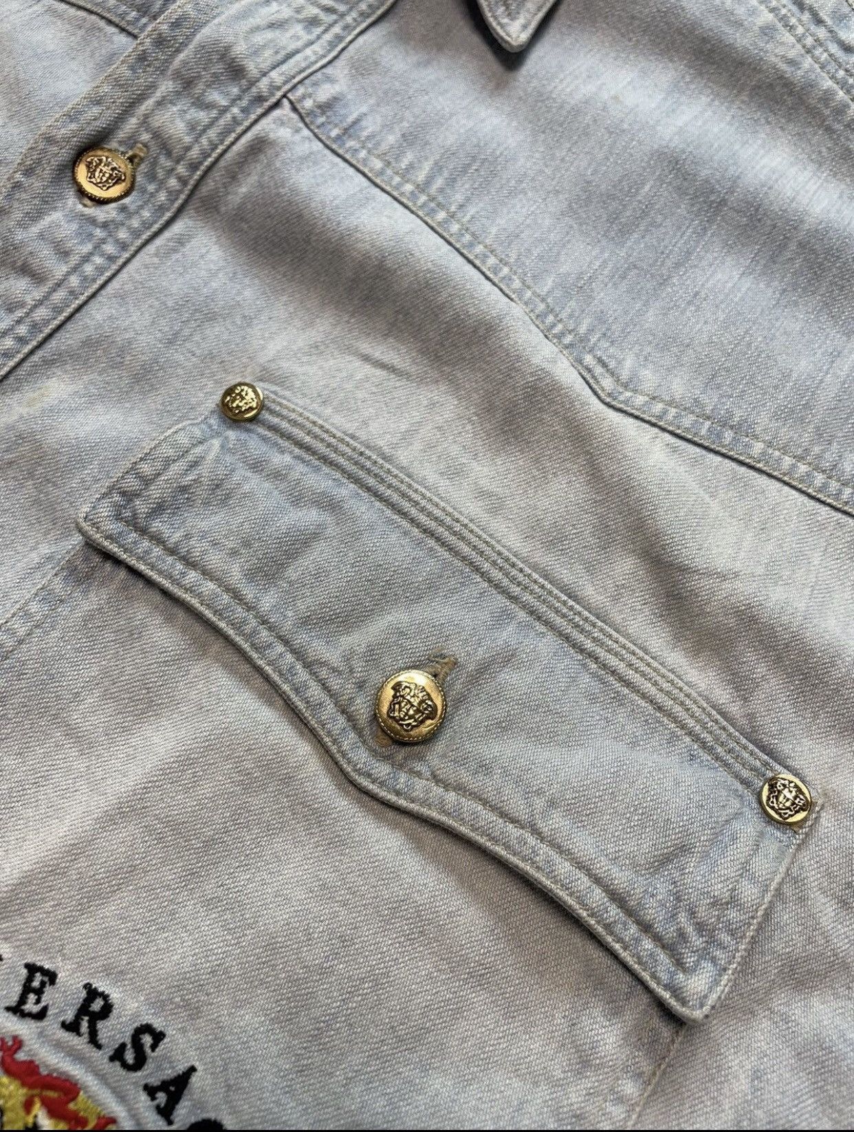 Versace × Vintage Versace custom Jeans Shirt Vintage Unique Size US L / EU 52-54 / 3 - 9 Thumbnail