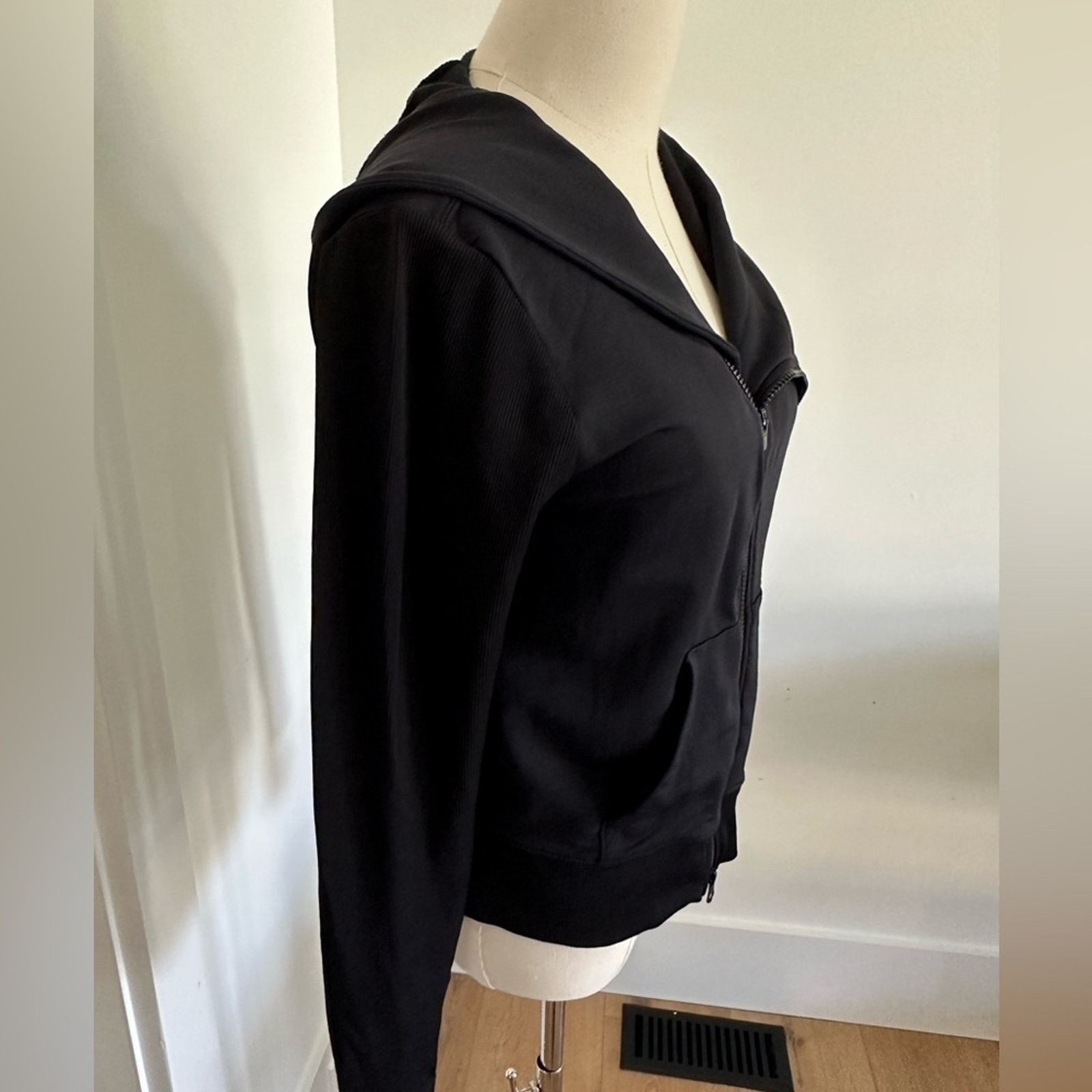 Athleta Athleta Asymmetrical Hooded Jacket - Black Small Size S / US 4 / IT 40 - 3 Thumbnail