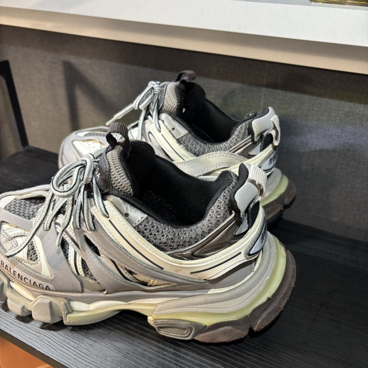 Balenciaga Women’s Balenciaga Track gray sneaker Size:35 (ArtNo.542436) Size US 5 / IT 35 - 6 Thumbnail