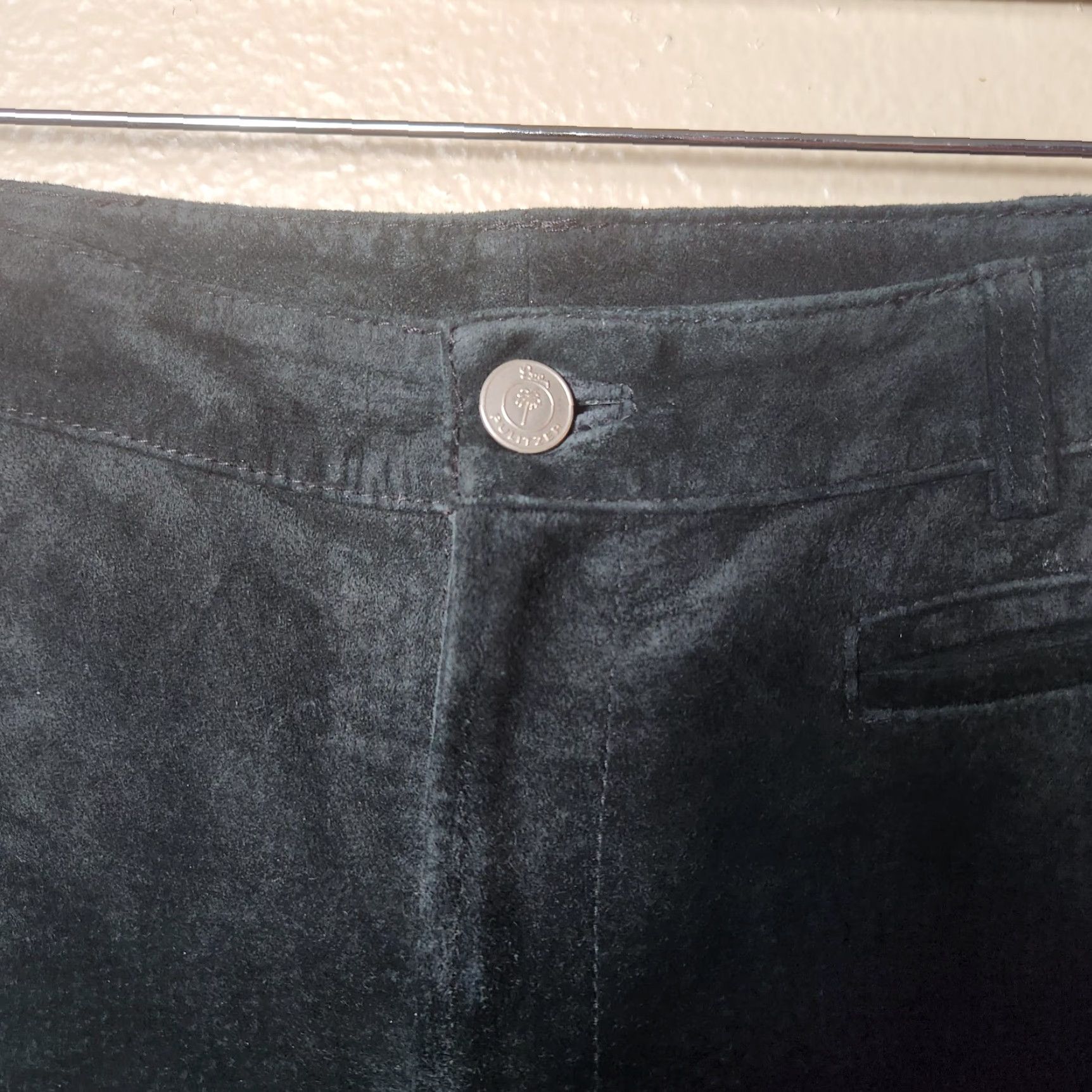 Lilly Pulitzer VINTAGE Lilly Pulitzer Black Pig Suede Leather Straight Leg Pants-Size 0 Size 25" / US 0 / IT 36 - 3 Thumbnail