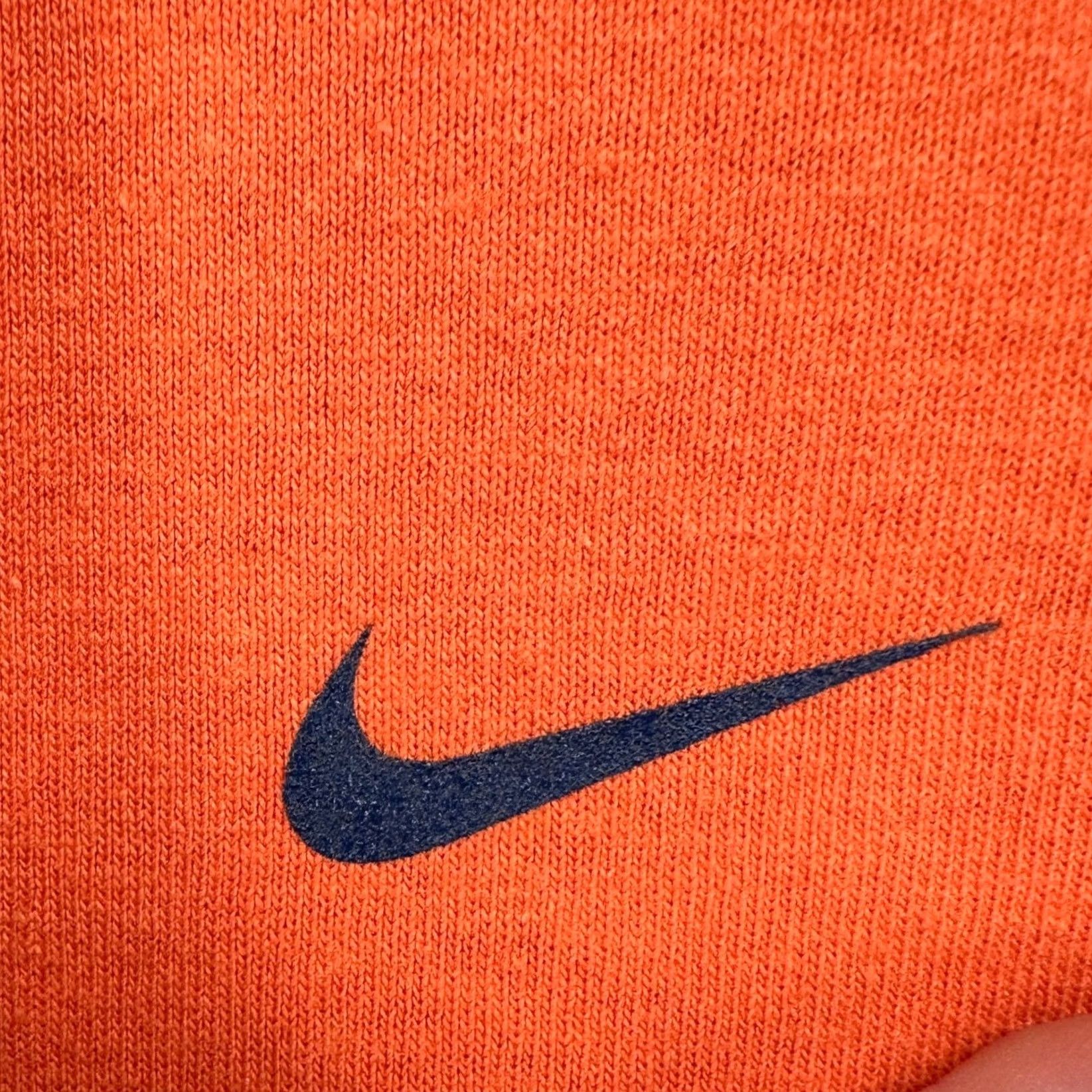 Nike VINTAGE Nike Mens Center Swoosh T-Shirt XL Orange Crewneck Short Sleeve Tee NEW Size US XL / EU 56 / 4 - 6 Thumbnail