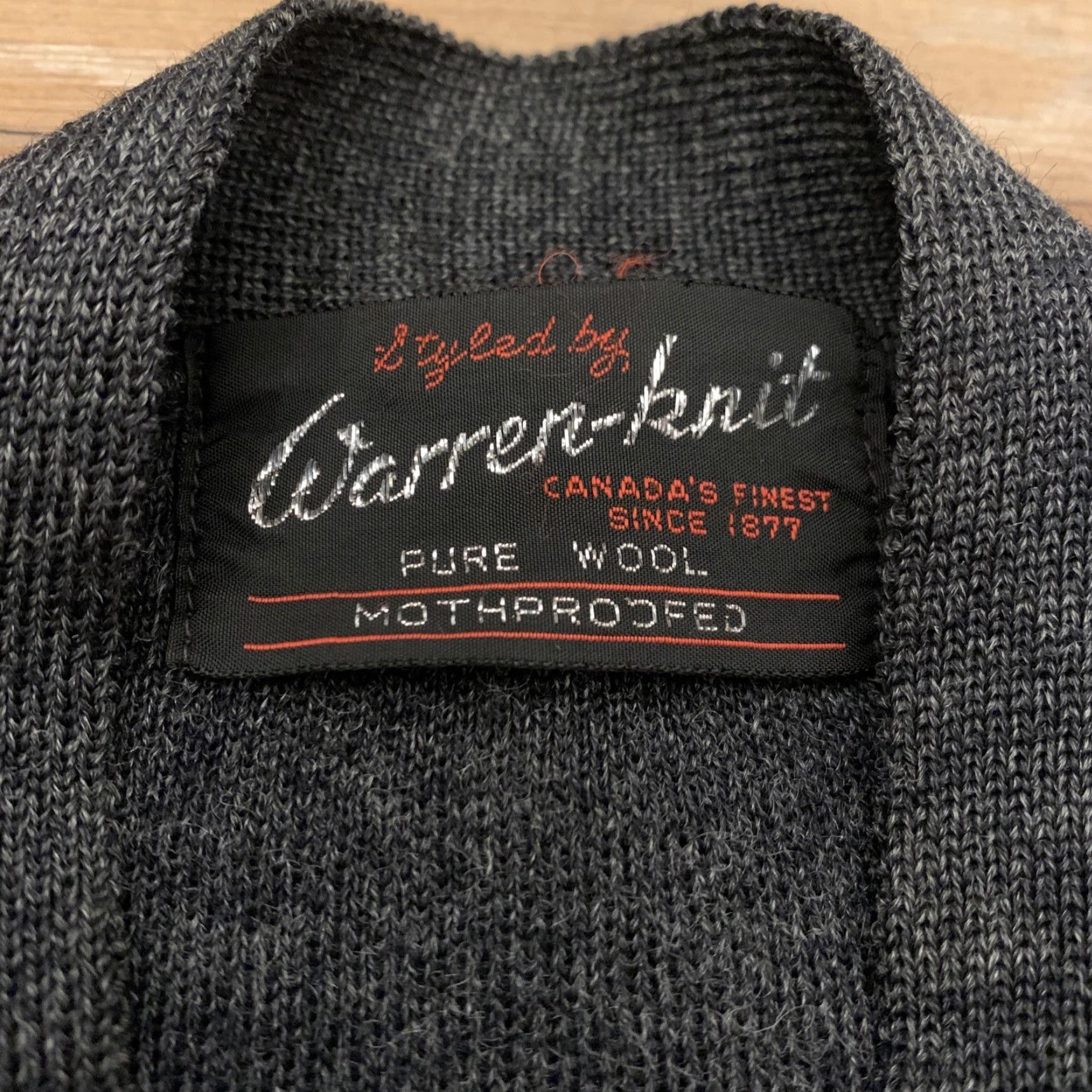 Vintage VINTAGE Warren Knit Cardigan Mens Size M V-Neck Wool Charcoal 70s Canadian Sweater Mr. Rogers Bestseller Knitwear Mens Size US M / EU 48-50 / 2 - 2 Thumbnail