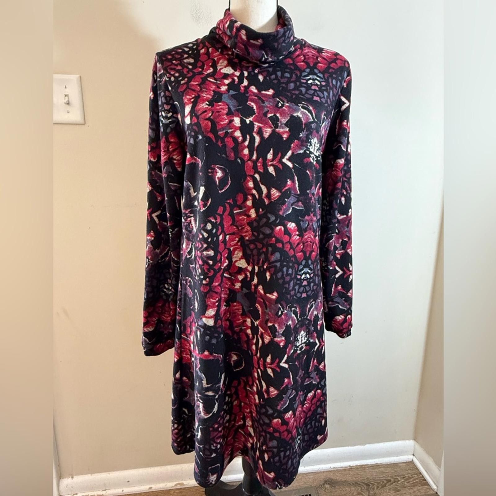 Other Como No? Floral abstract turtleneck shift midi dress SZ M Size M / US 6-8 / IT 42-44 - 1 Thumbnail