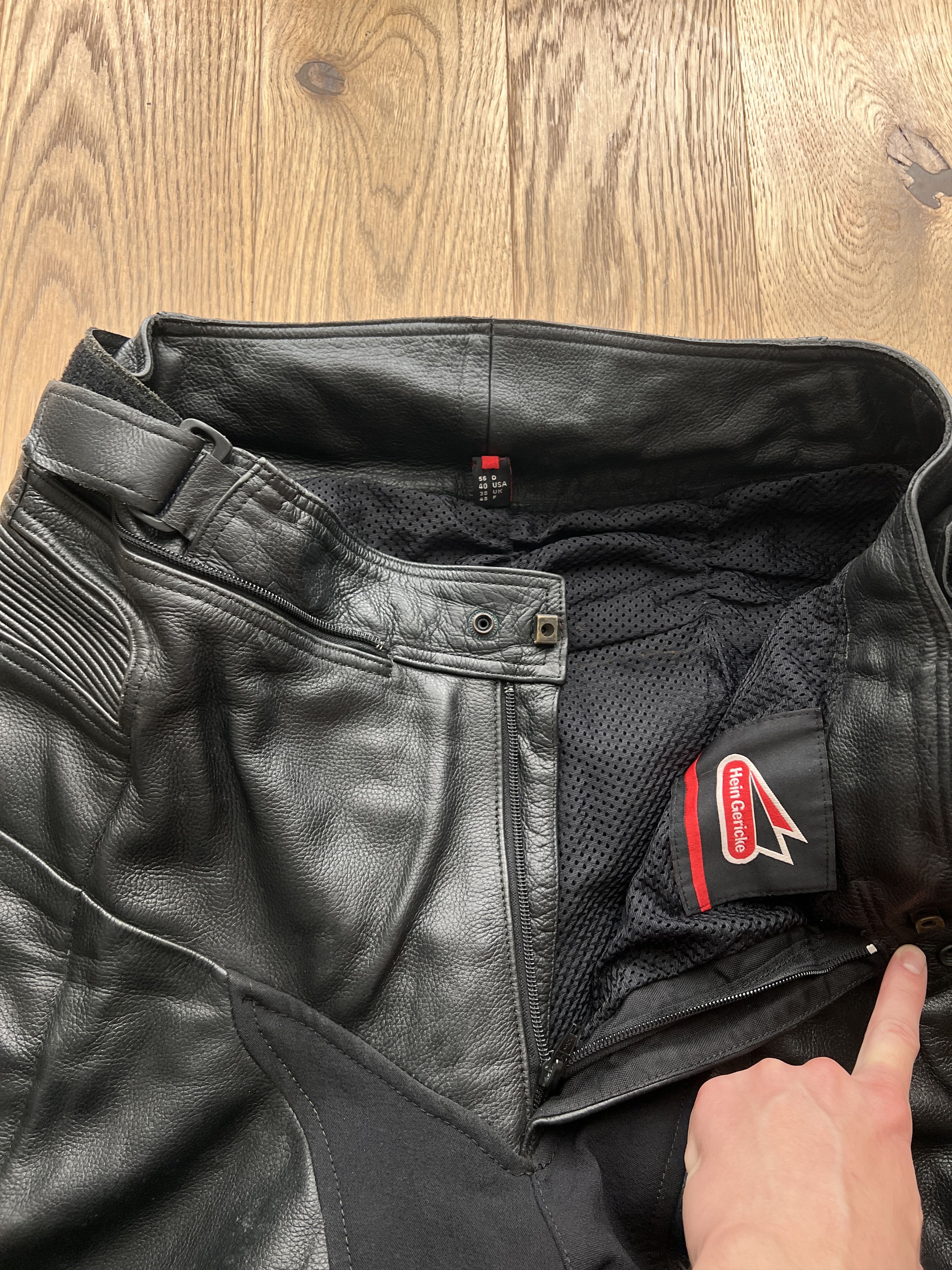 Yohji Yamamoto SICK VINTAGE 2000S RACING BIKER LEATHER PANTS I6W9 LGB VIBE Size US 36 / EU 52 - 10 Thumbnail