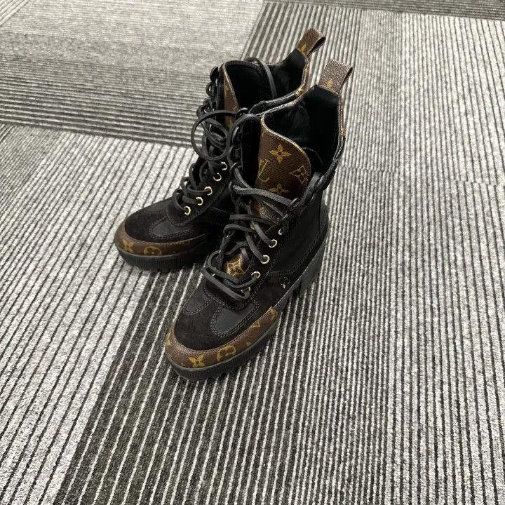 Louis Vuitton Louis Vuitton High-Top Black Brown Ankle Boots 0079 Size US 4 / IT 34 - 1 Thumbnail