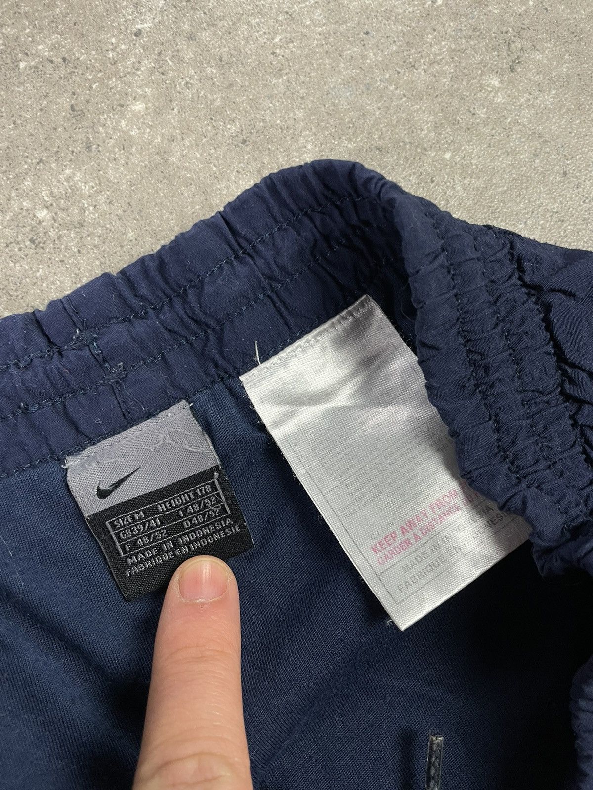 Nike × Vintage Nike vintage Y2K nylon track Drill Parachute pants Size US 34 / EU 50 - 3 Thumbnail