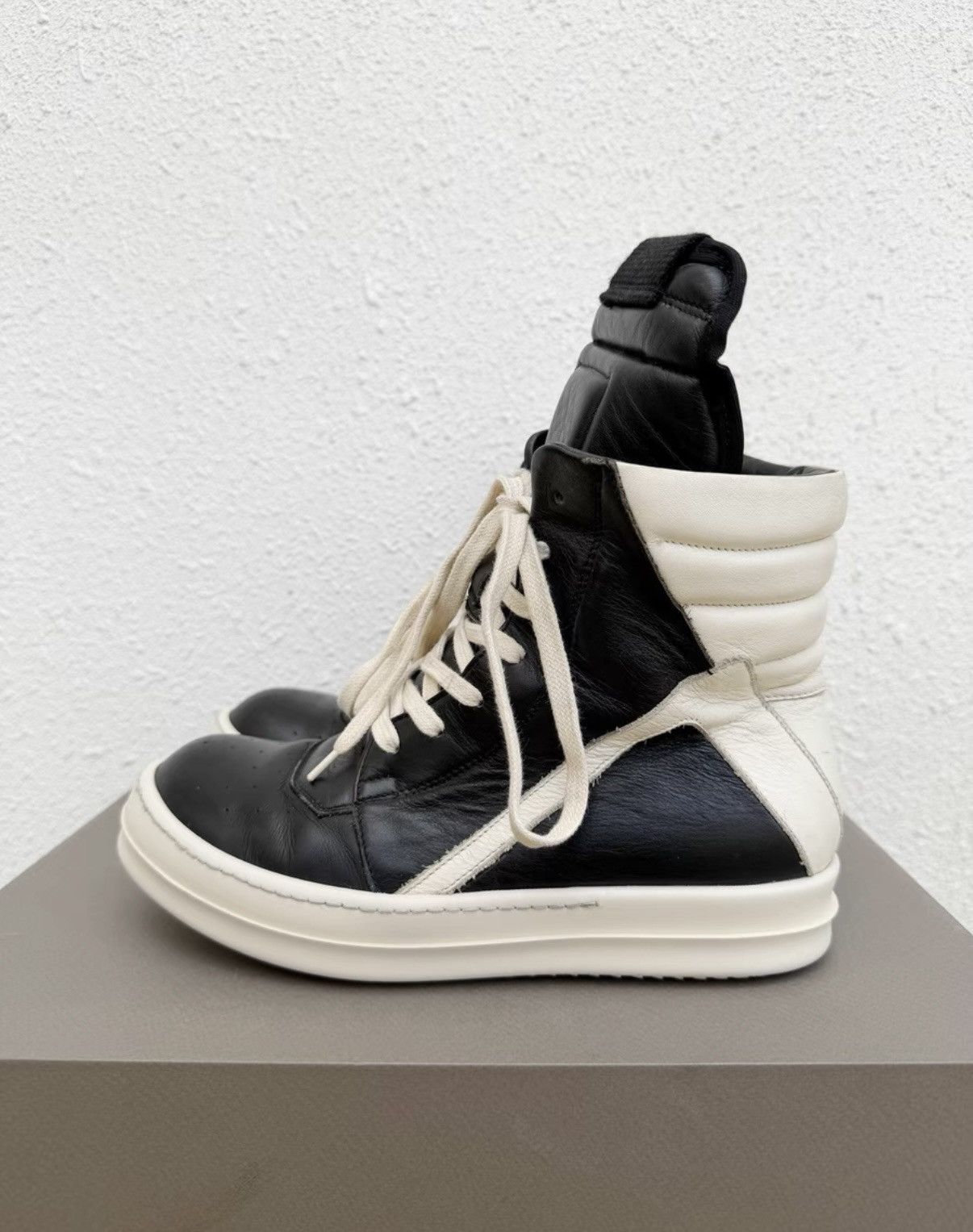 Rick Owens Rick Owens women's high-top sneakers black/white Size US 5 / IT 35 - 1 Thumbnail