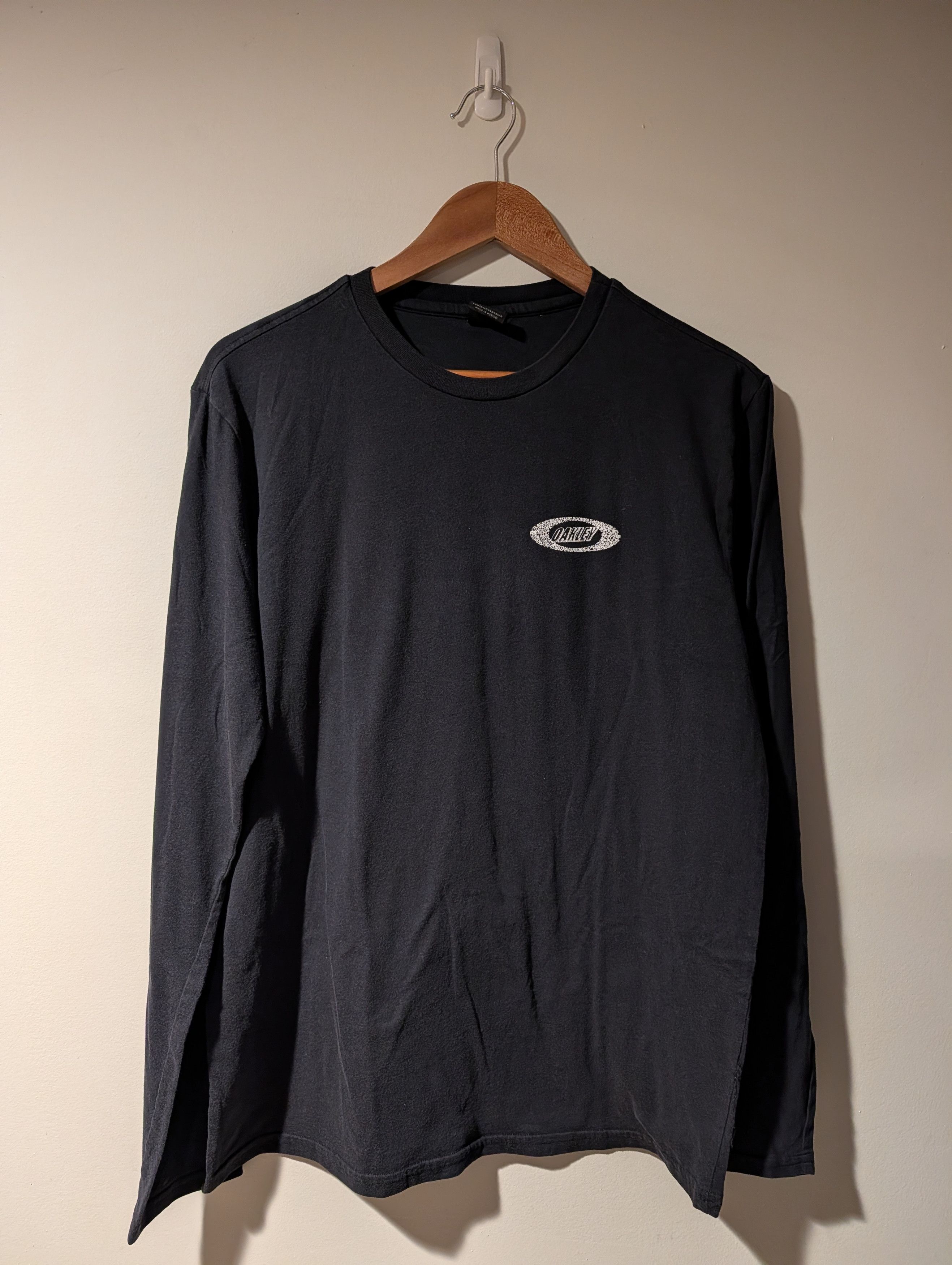 Oakley Oakley Men's Large Regular Fit Long-Sleeve Crew Neck T-Shirt Size US L / EU 52-54 / 3 - 4 Thumbnail