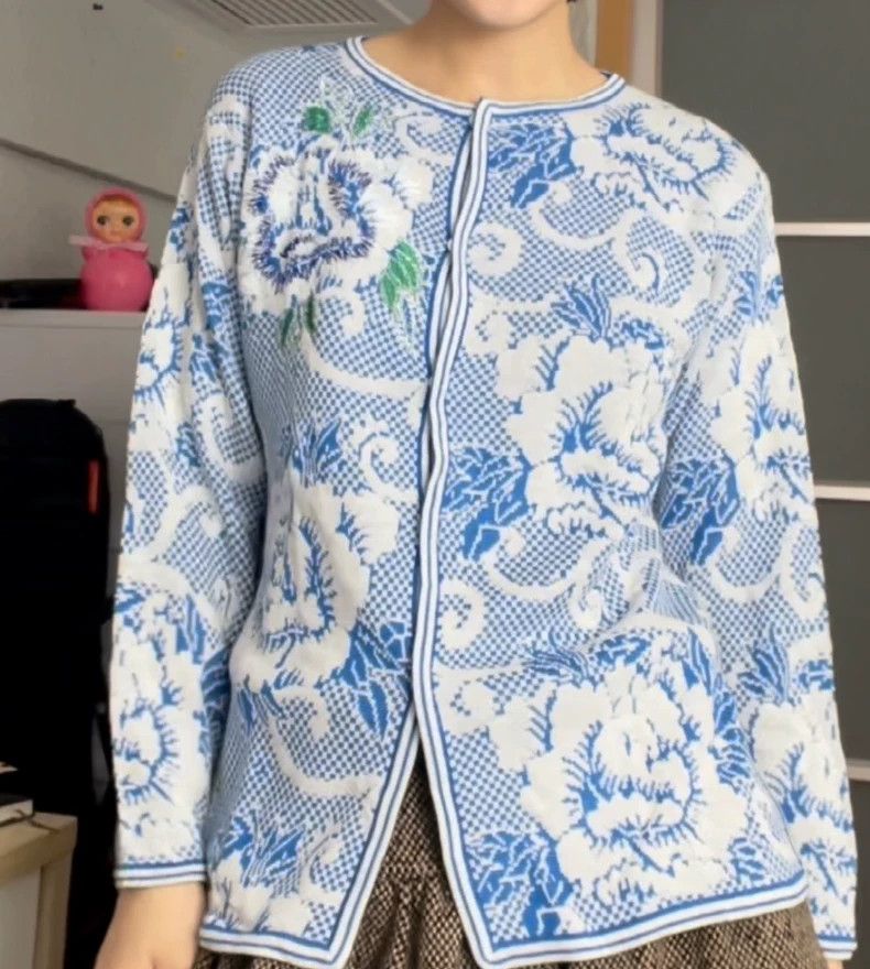 Kenzo KENZO Blue and white porcelain knit sweater vintage Size M / US 6-8 / IT 42-44 - 8 Thumbnail