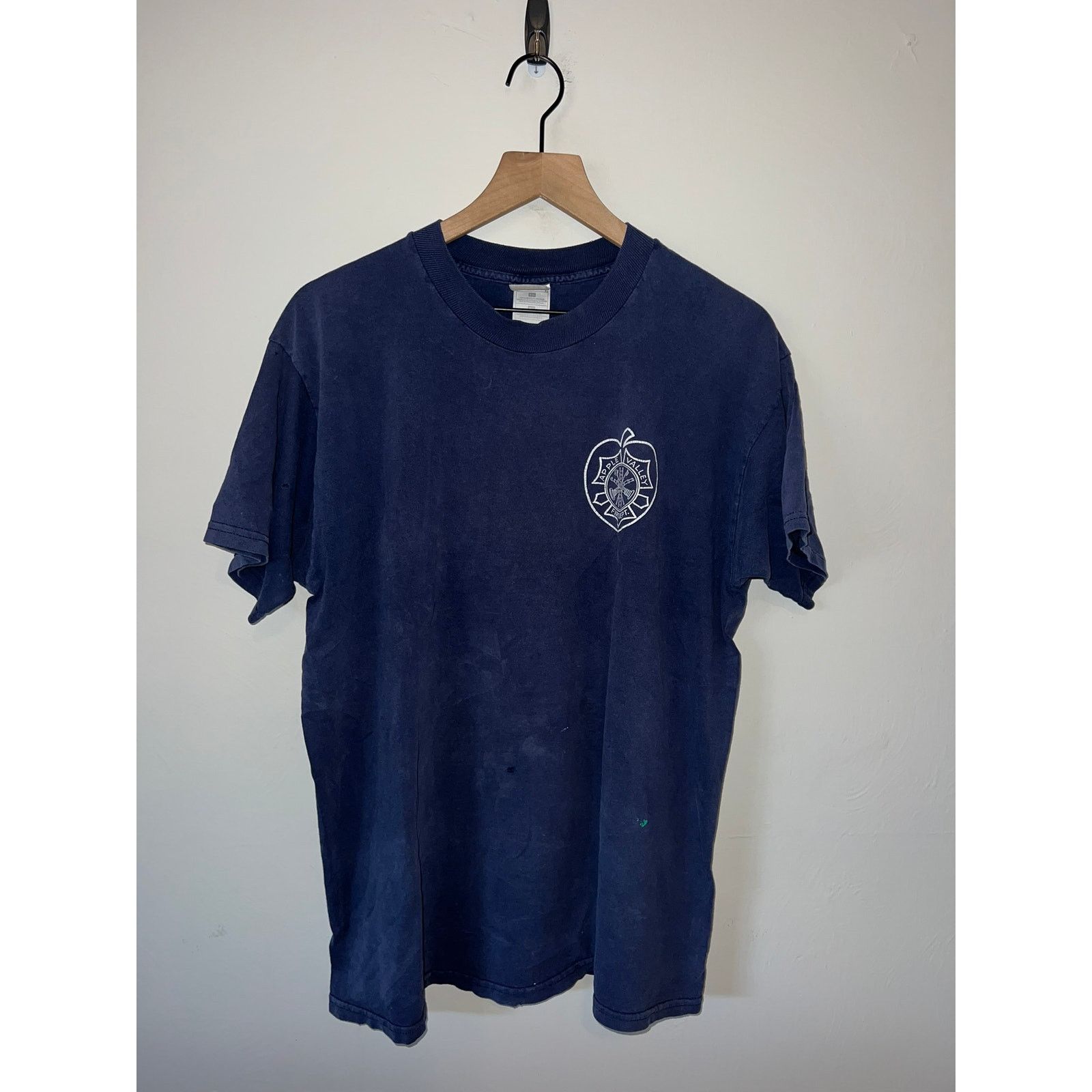 Fruit Of The Loom Vintage Firefighter Shirt Apple Valley Fire Dept AVFD Tee XL Size US XL / EU 56 / 4 - 1 Thumbnail