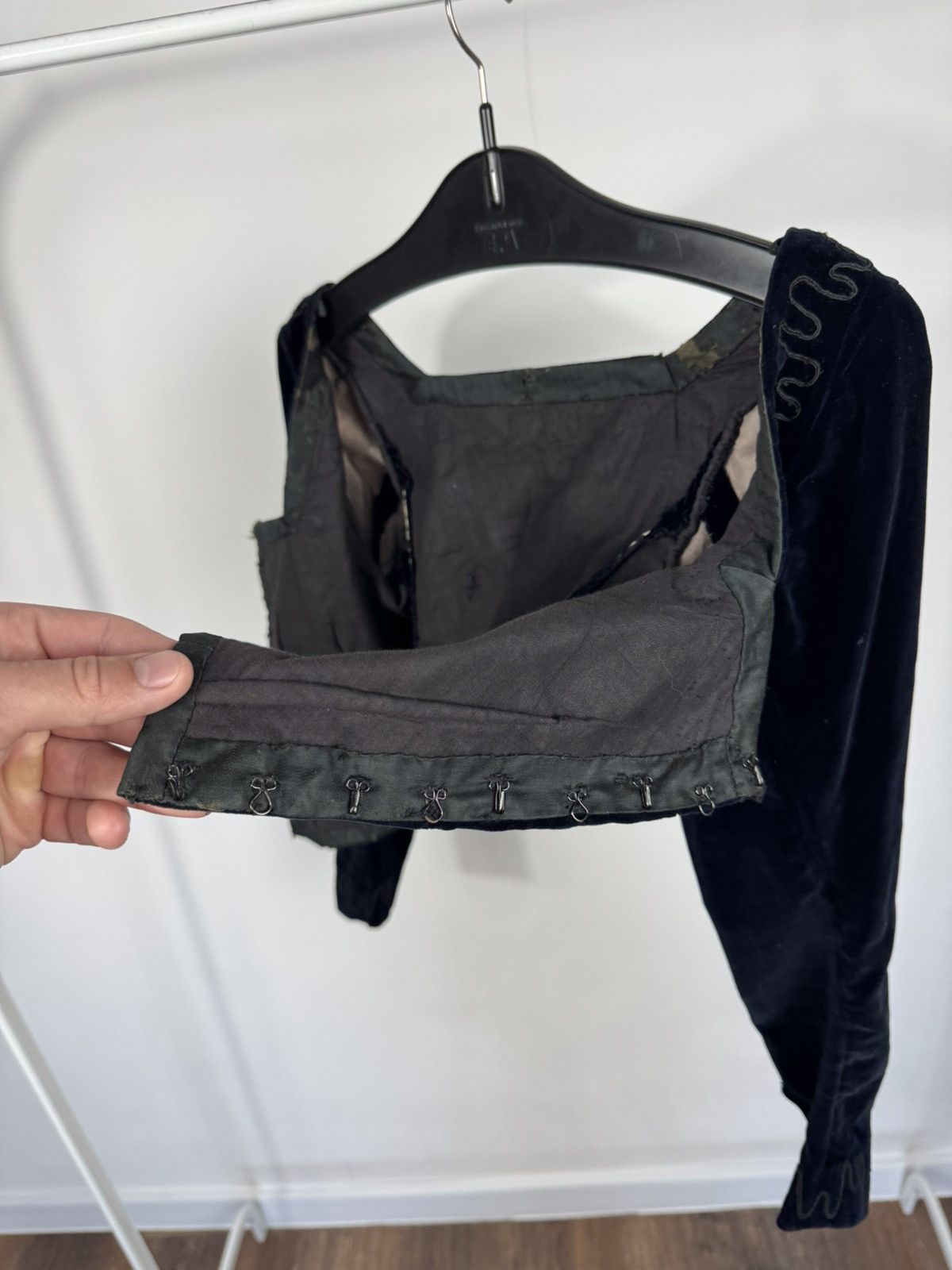 Other Antique Vintage Victorian Black Velvet Corset Blouse Top Size XS / US 0-2 / IT 36-38 - 10 Thumbnail