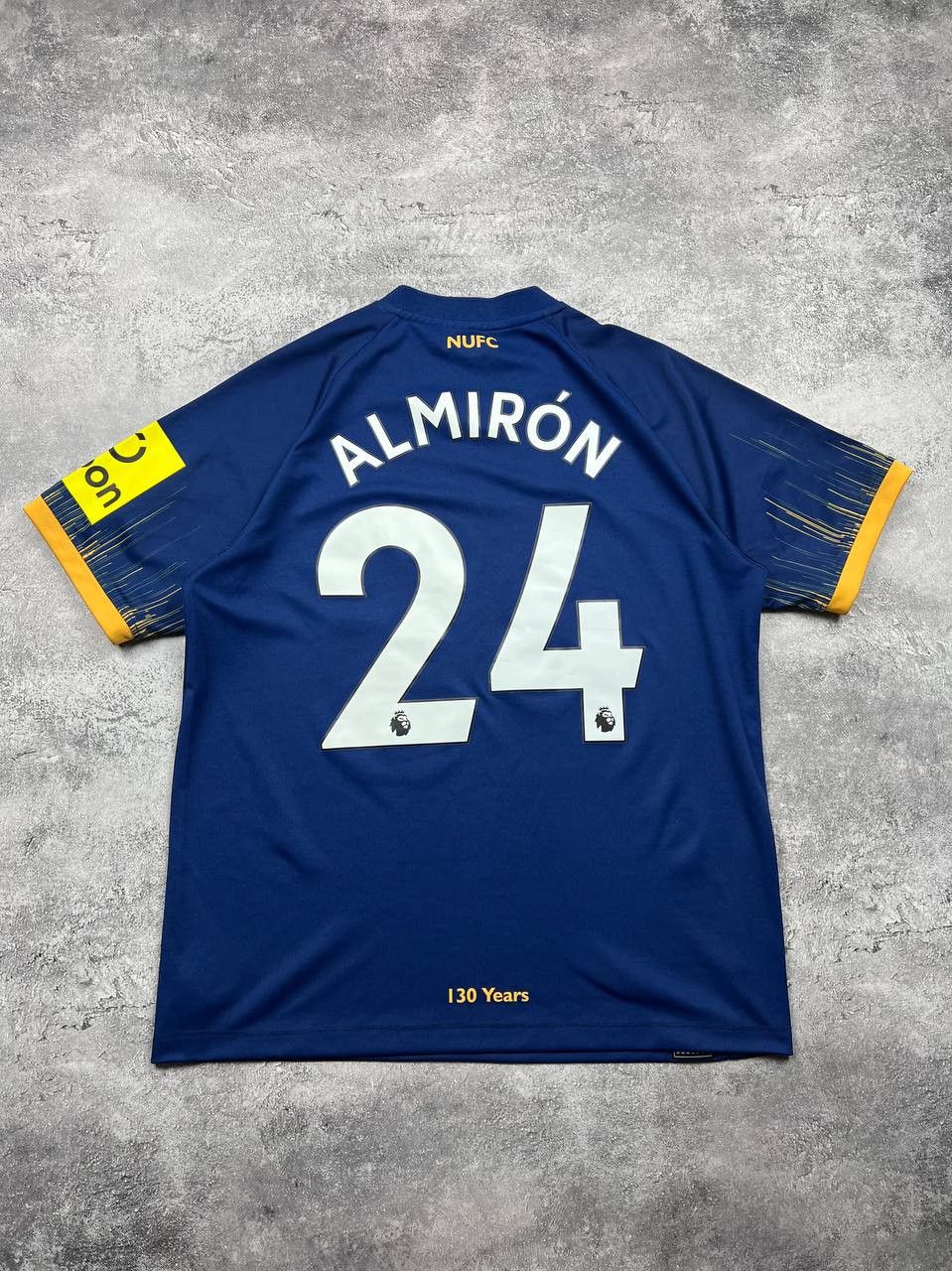 Castore Castore Newcastle United Soccer Jersey Almiron Football Size US L / EU 52-54 / 3 - 8 Thumbnail