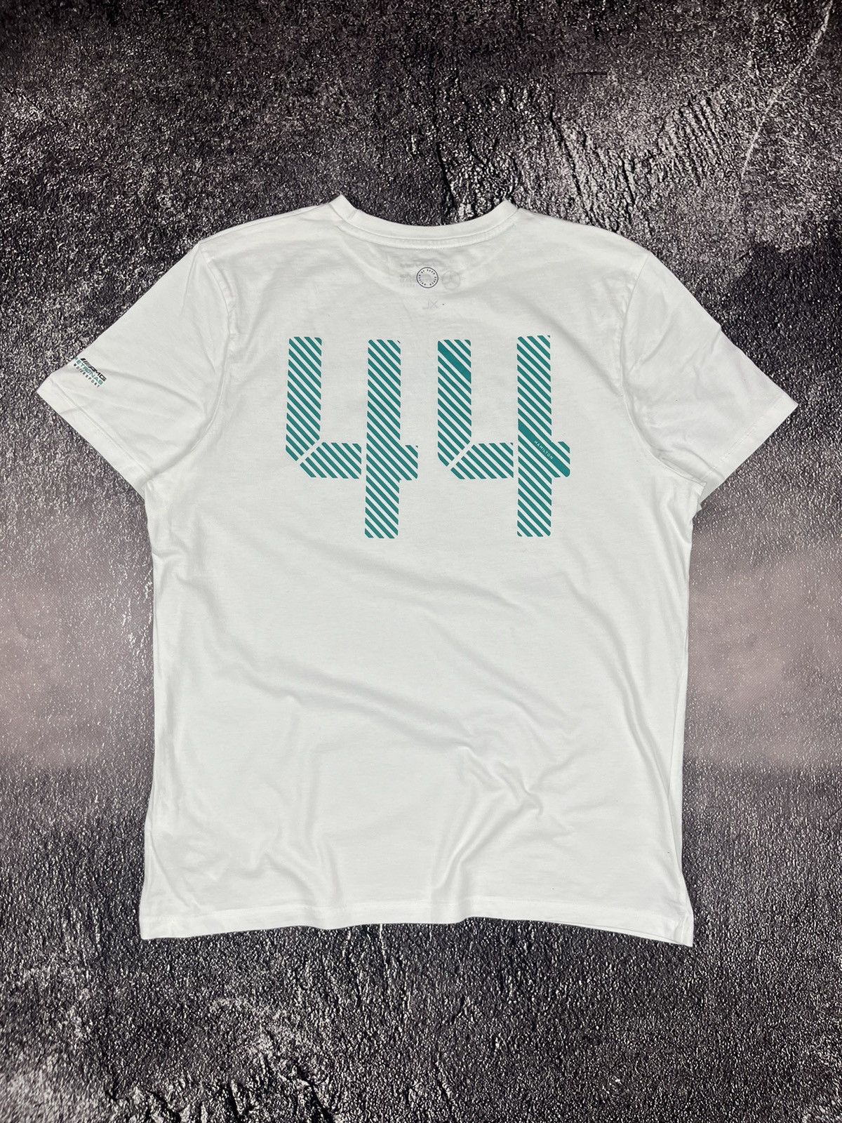 Mercedes-Benz Vintage Mercedes-Benz AMG Petronas F1 Hamilton T-Shirt Size US XL / EU 56 / 4 - 2 Thumbnail