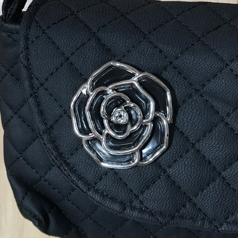 Other Vintage Quilted Floral Accent Shoulder Bag Clutch Size ONE SIZE - 6 Thumbnail