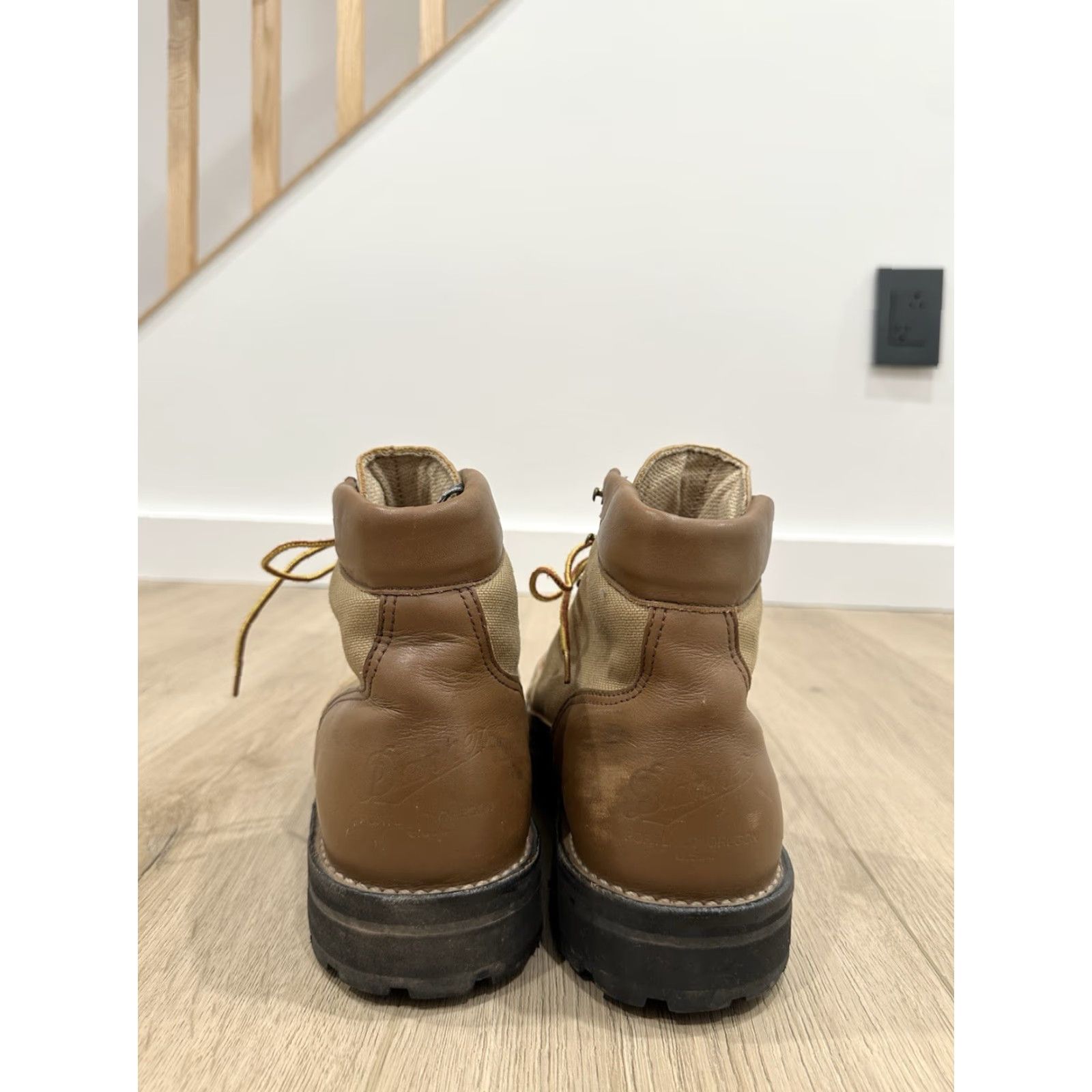 Danner VINTAGE Danner 30420 10D USA Made Brown Leather Black Tag Gore-Tex Boots Mens Boots Leather Brown Gore-Tex USA 90s? Size US 10 / EU 43 - 4 Thumbnail