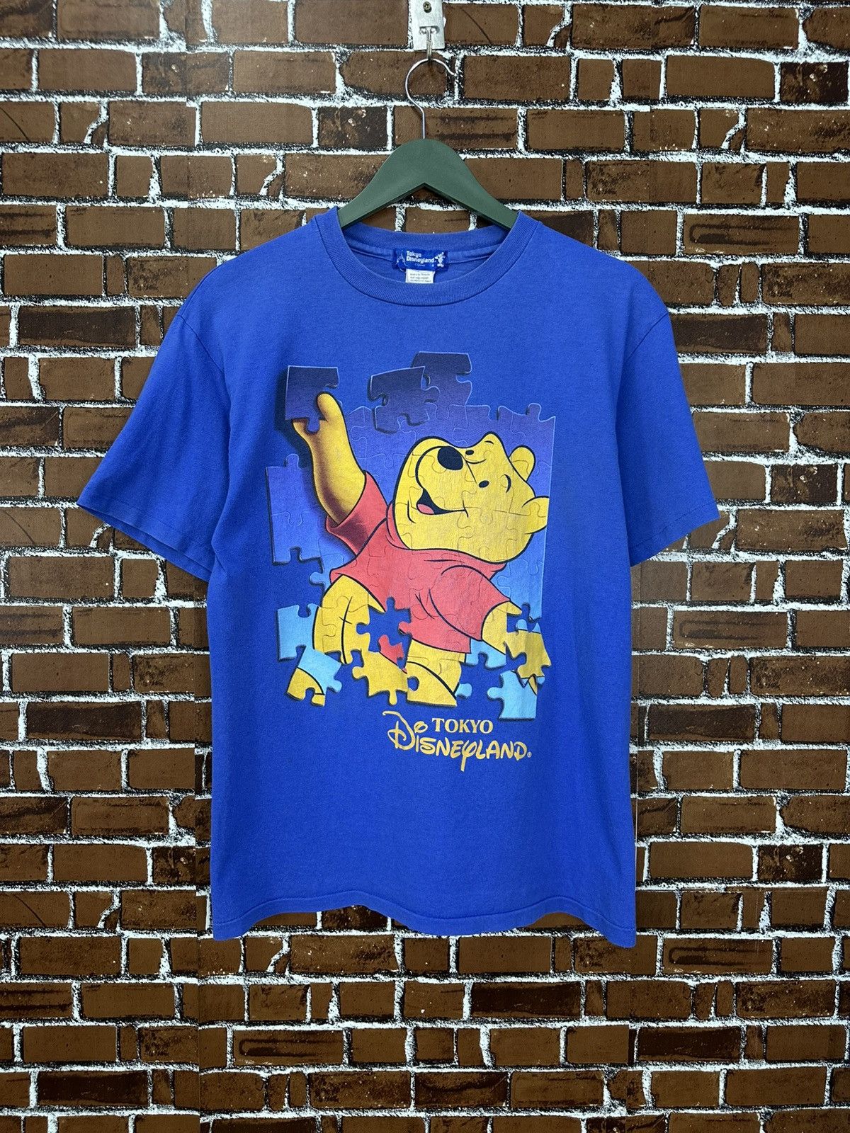 Vintage Winnie The Pooh Tokyo Disneyland Tshirt A987