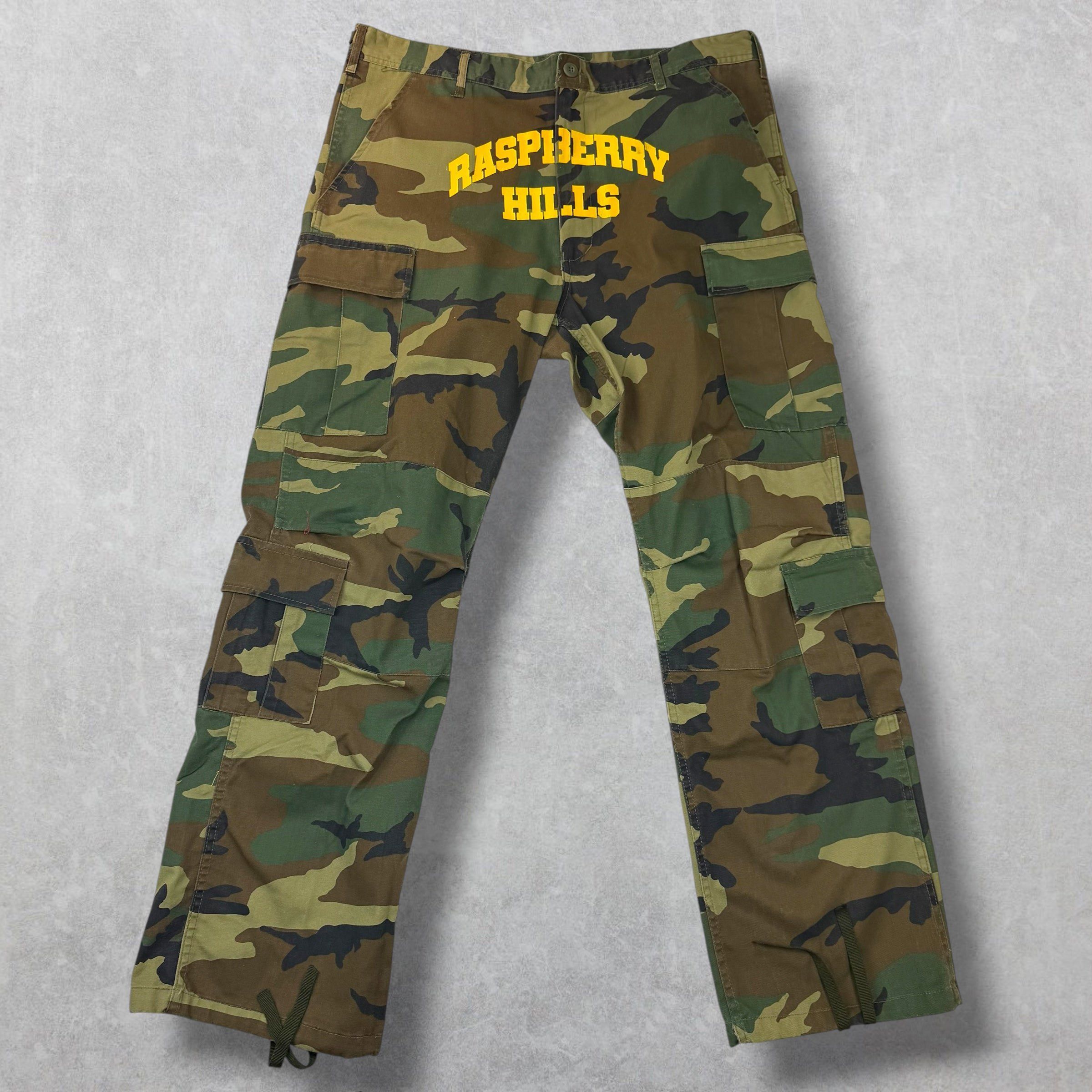 The GV Gallery GV Gallery Raspberry Hills Camo Cargos S Size US 30 / EU 46 - 1 Thumbnail
