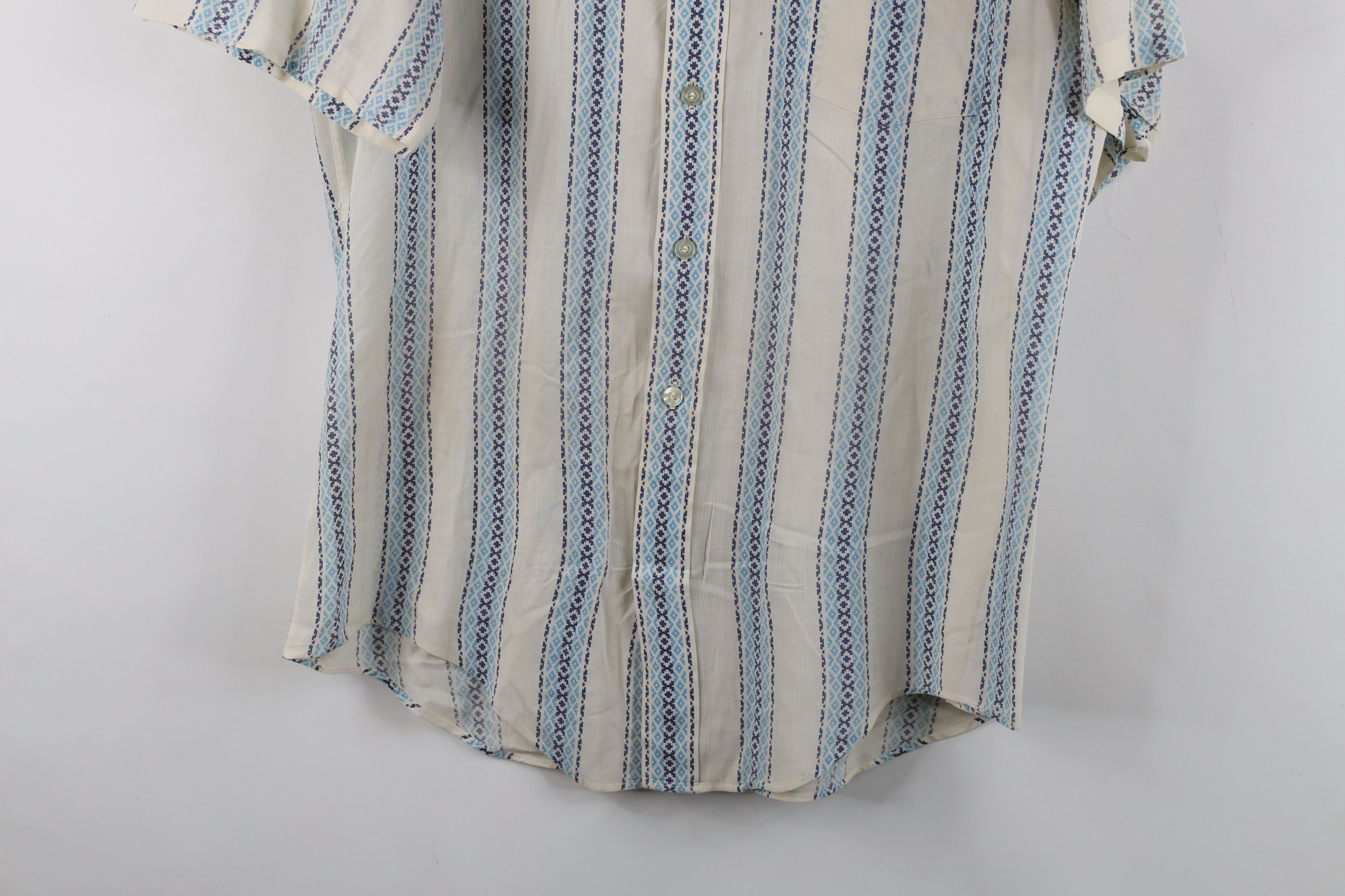 Vintage Vintage 60s 70s Streetwear Southwestern Short Sleeve Shirt Size US M / EU 48-50 / 2 - 3 Thumbnail
