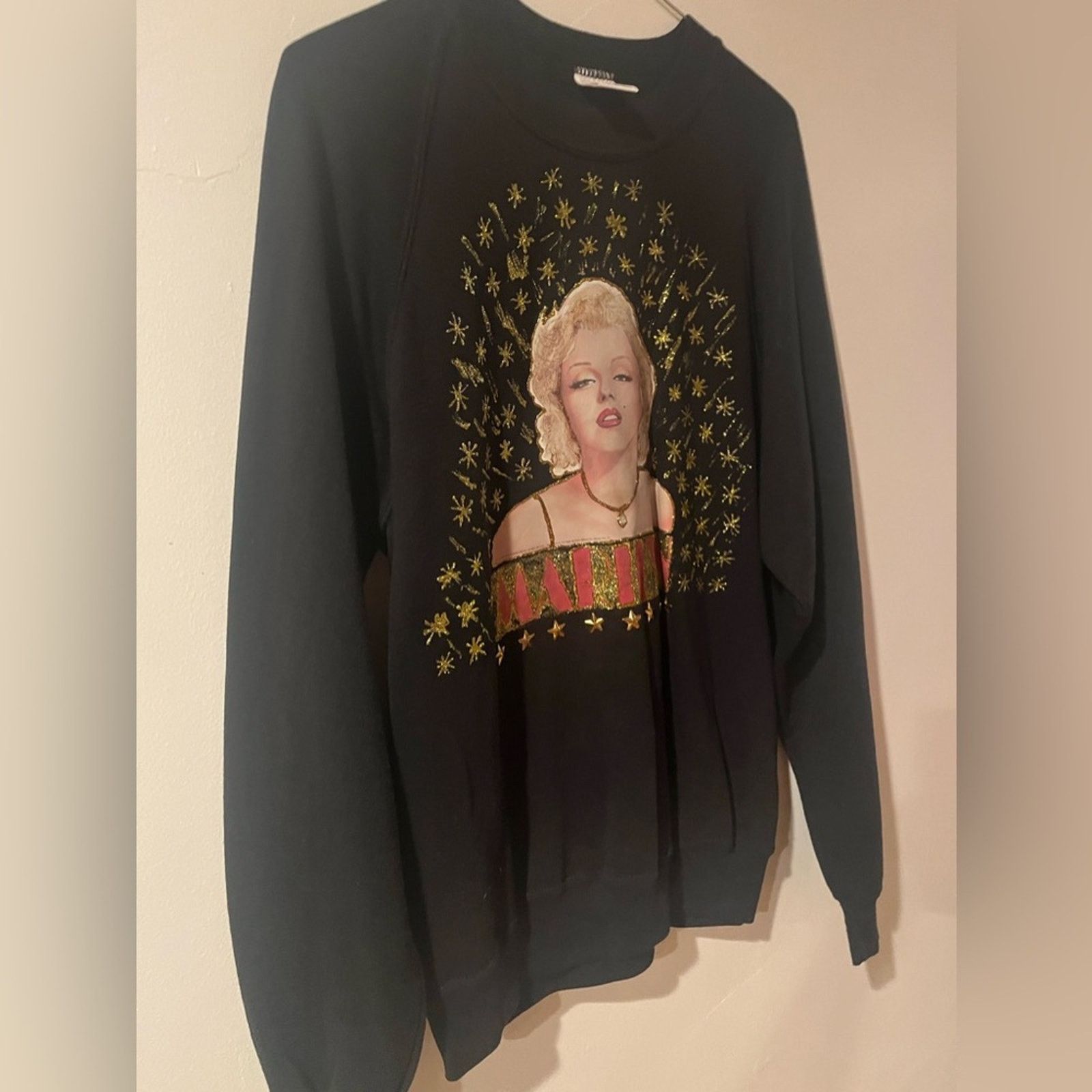 Jerzees Marilyn Monroe sweater. Marilyn surrounded by stars Size L / US 10 / IT 46 - 4 Thumbnail