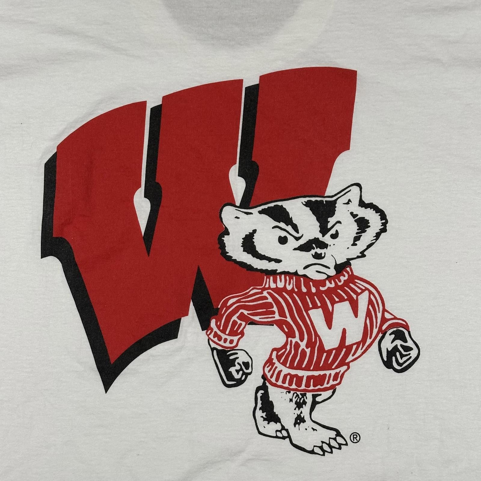 Fruit Of The Loom Fruit of the Loom Mens T-Shirt Large White Wisconsin Badgers Size US XL / EU 56 / 4 - 3 Thumbnail
