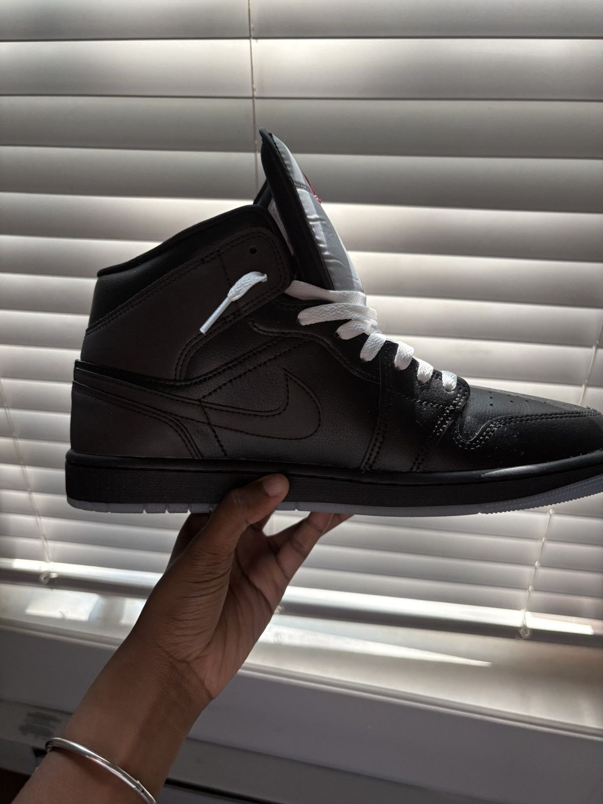 Jordan Brand Jordan 1 Mid SE NAS Size US 11.5 / EU 44-45 - 3 Thumbnail