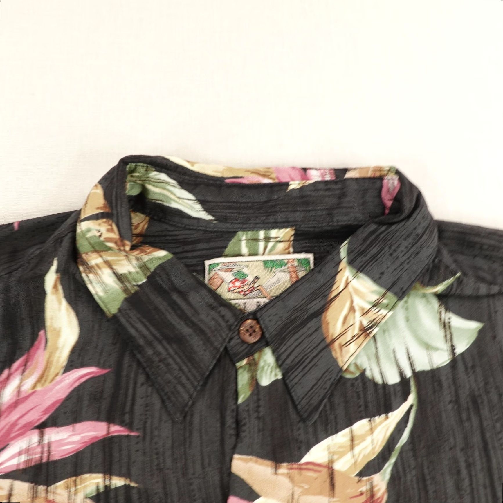 Tori Richard Vintage Tori Richard Hawaiian Shirt Mens 2XL Short Sleeve Button-Up Floral Black Tropical Beach Aloha Casual Size US XXL / EU 58 / 5 - 2 Thumbnail