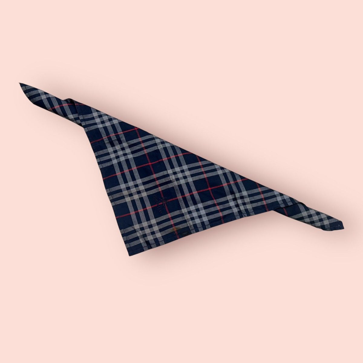 Burberry × Designer ICONIC BURBERRYS BLACK LABEL PLAID NOVA CHECK HANDKERCHIEF Size ONE SIZE - 7 Thumbnail