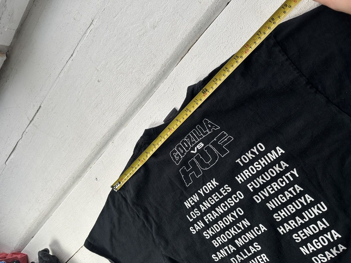 Huf 🚨GODZILLA VS HUF 2020 BIG LOGO t shirt sk8 rap black Size US M / EU 48-50 / 2 - 12 Thumbnail