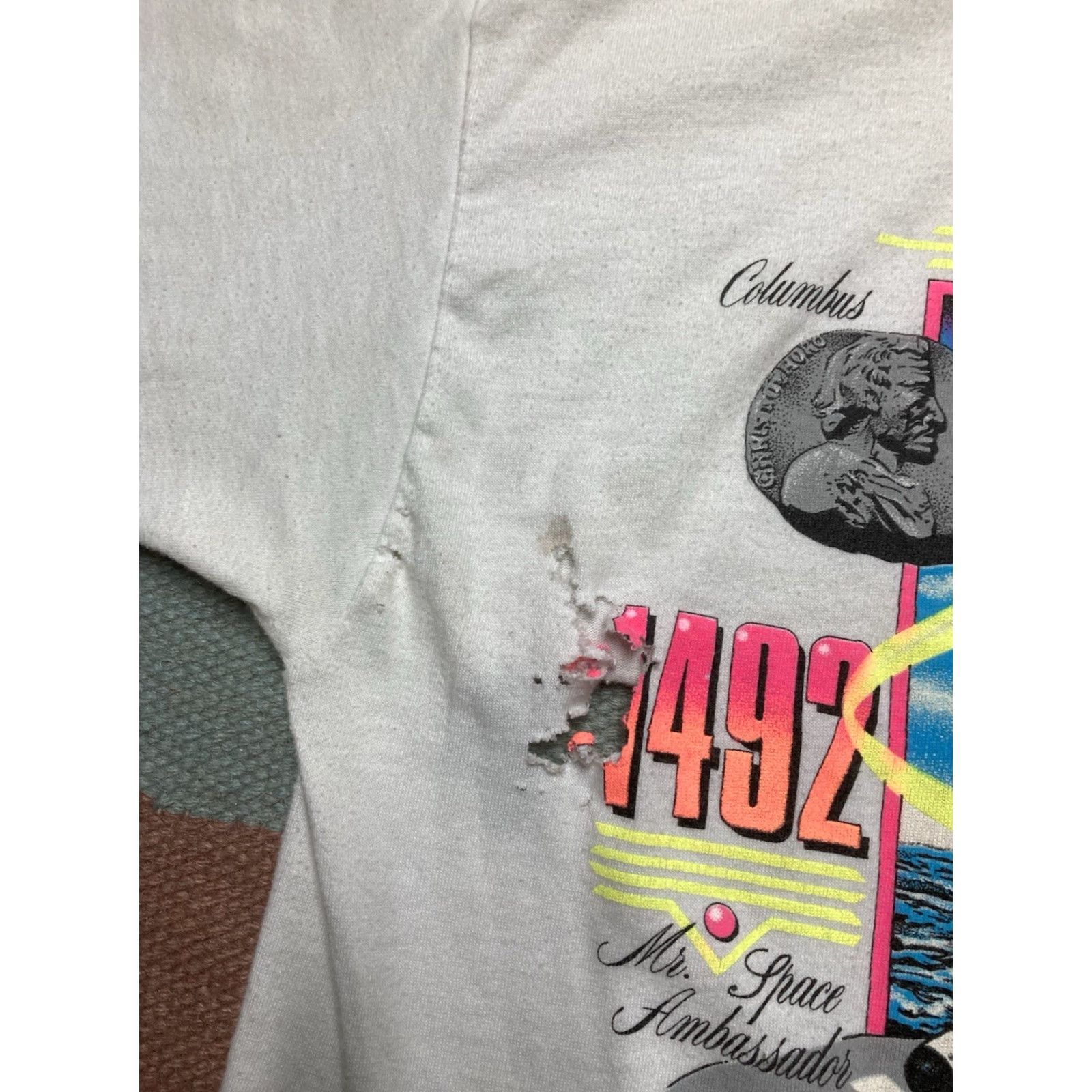 Vintage VINTAGE 90s T SHIRT SPACE SHUTTLE INN BEST WESTERN DISTRESSED THRASHED SOFT Large Mens White Space Shuttle Western T-Shirt XXL Fits Like Large Size US L / EU 52-54 / 3 - 5 Thumbnail