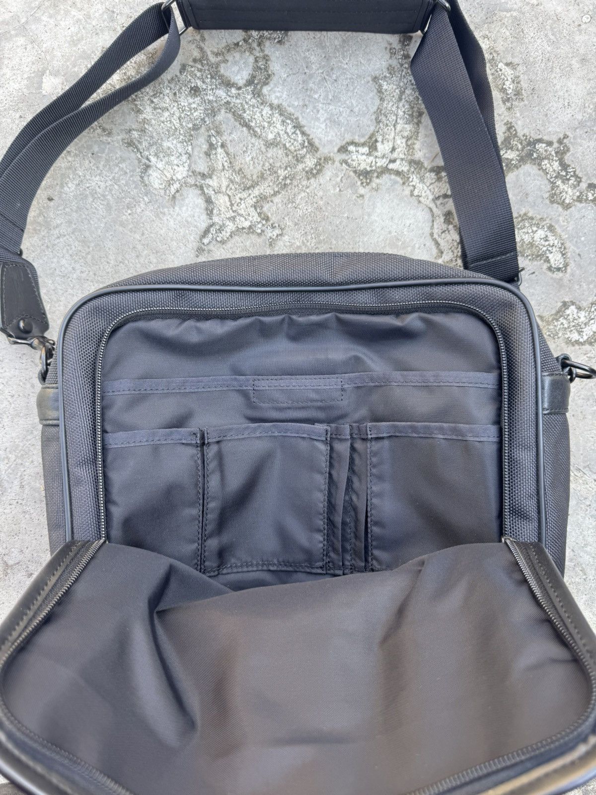 Issey Miyake Vintage Issey Miyake IM Product Sling Bag Size ONE SIZE - 3 Thumbnail