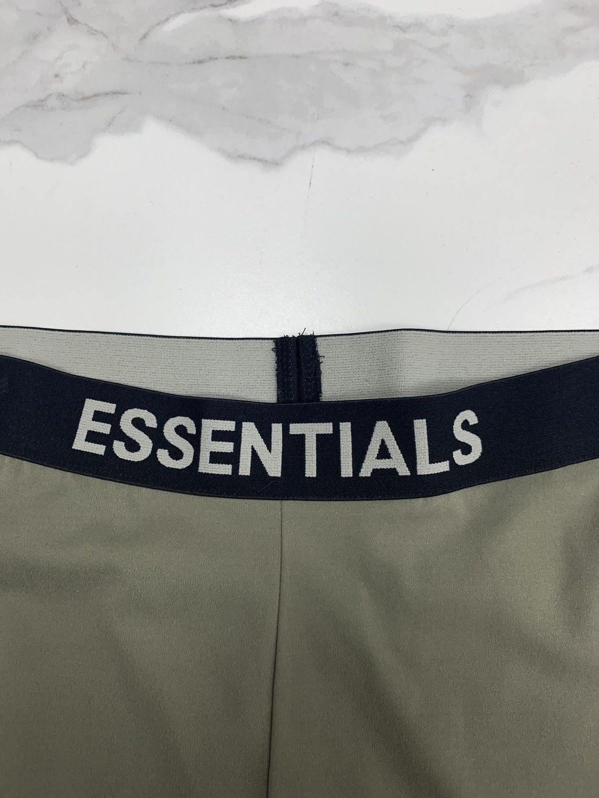 Essentials Fear of God Essentials Athletic Biker Short "Charcoal" Size US 32 / EU 48 - 5 Thumbnail